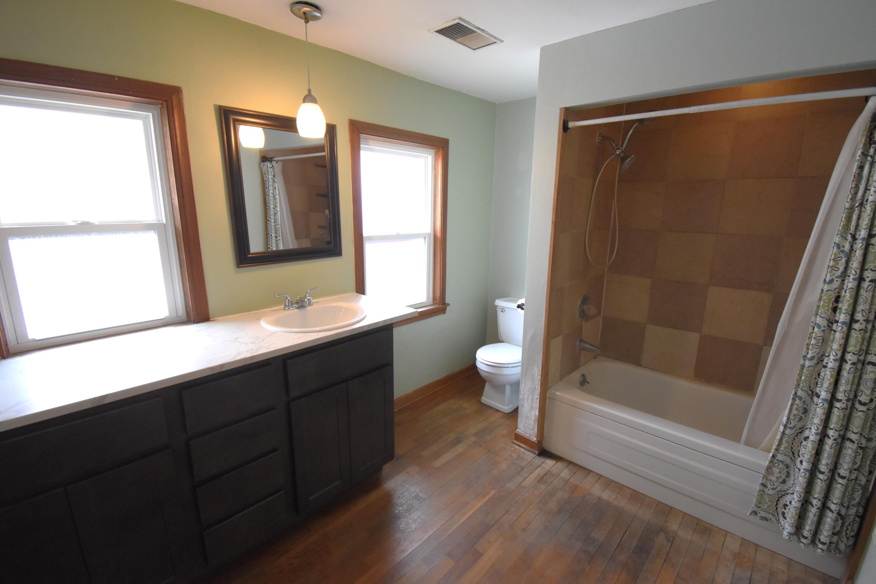 829 W Washington Street, Rensselaer, IN 47978; Image #19