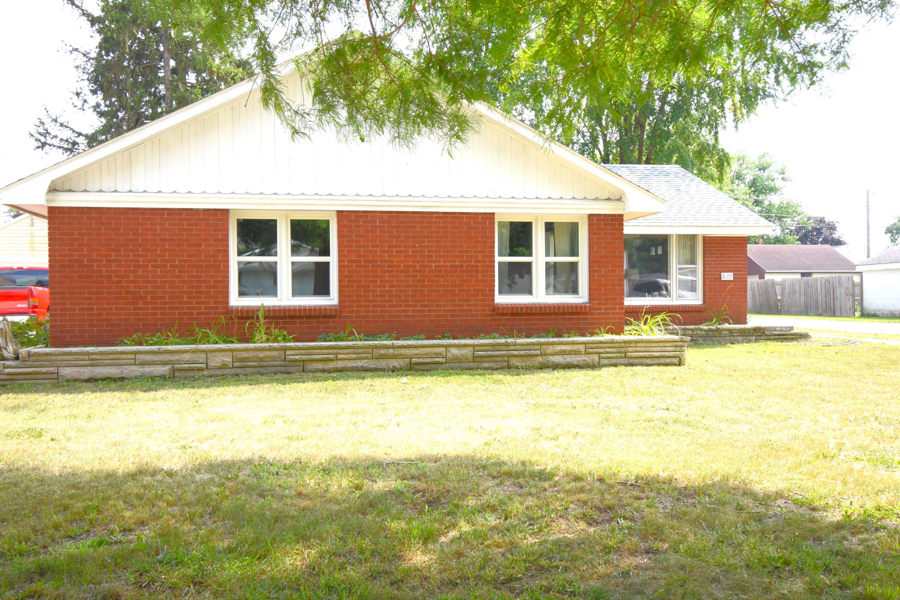 829 W Washington Street, Rensselaer, IN 47978; Image #3