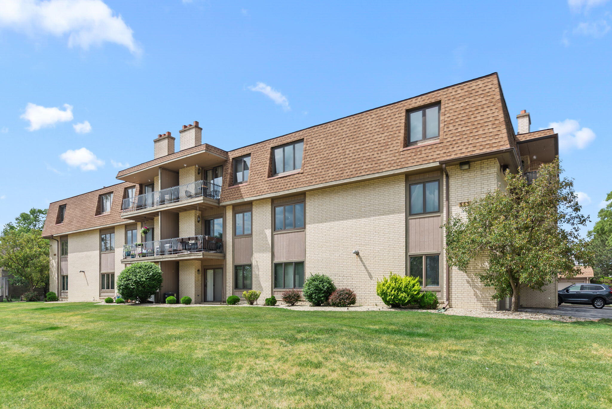 643 South Street, Munster, IN #103, 46321; Image #2