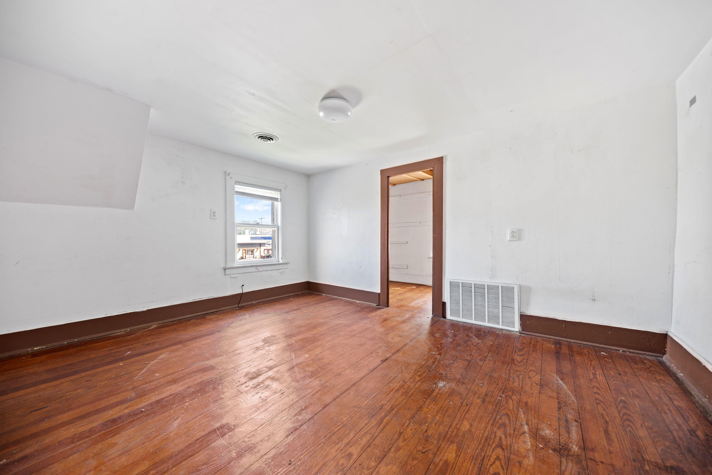 116 W Barker Avenue, Michigan City, IN 46360; Image #13