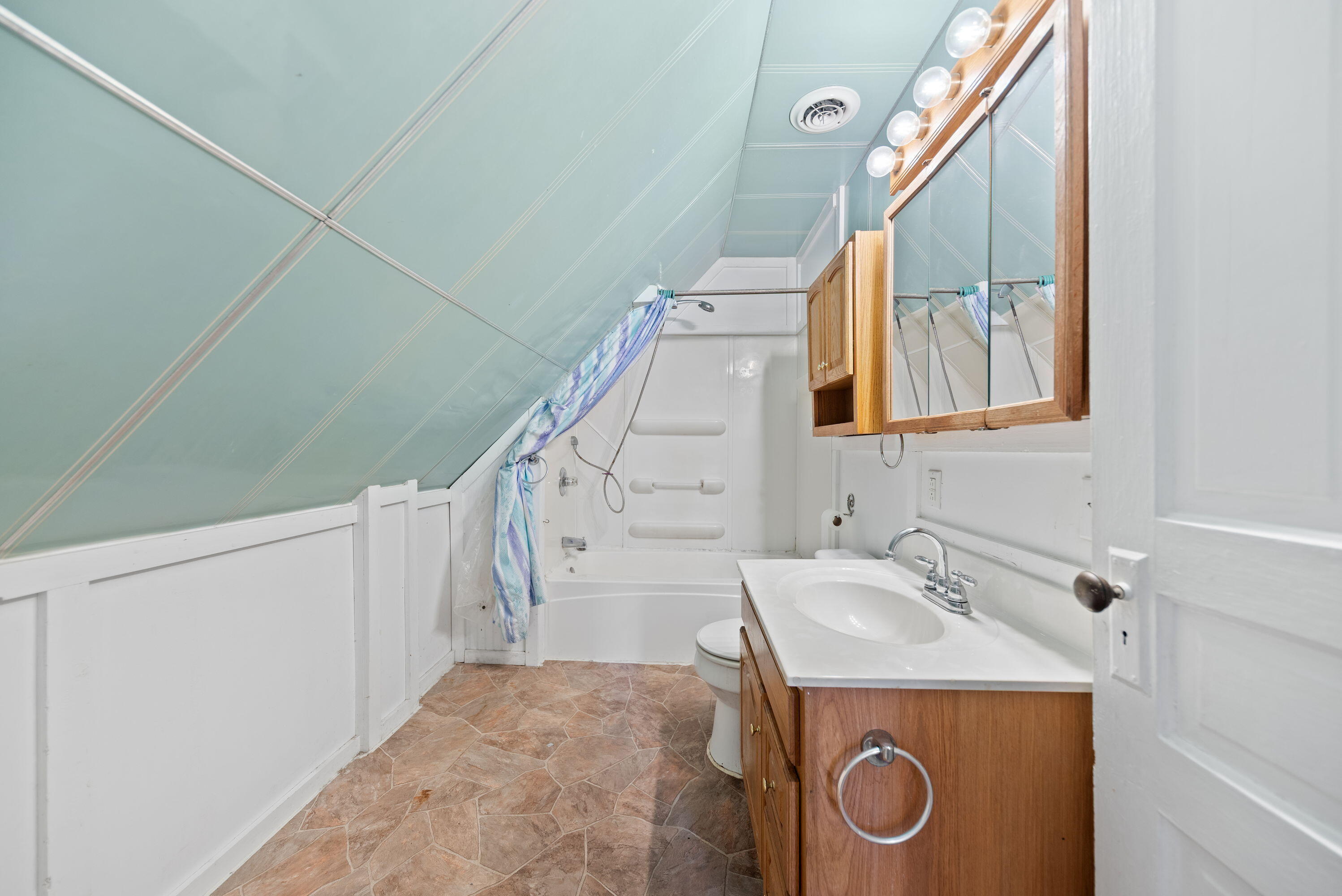 116 W Barker Avenue, Michigan City, IN 46360; Image #15