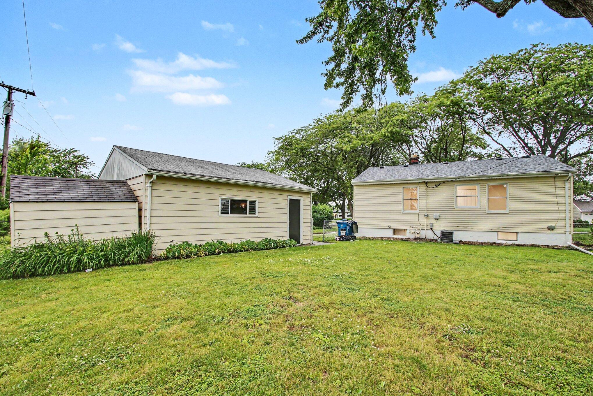 3318 North Drive, Highland, IN 46322; Image #20
