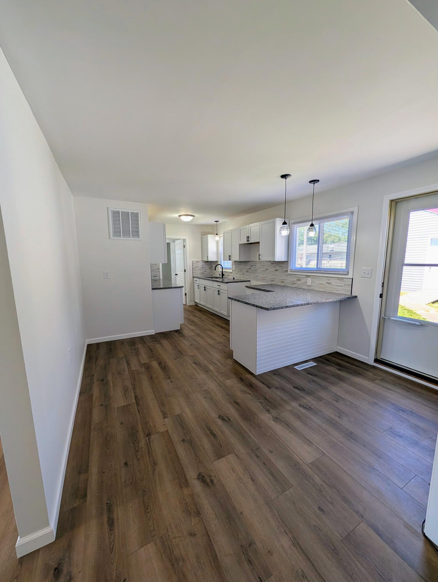 377 Pinewood Drive, Valparaiso, IN 46385; Image #7
