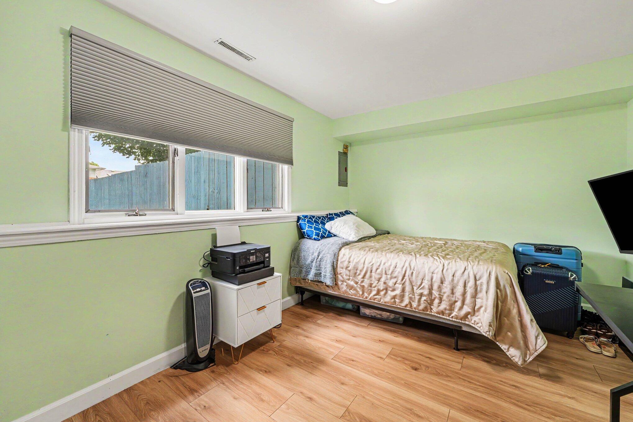 827 N Wiggs Street, Griffith, IN 46319; Image #12