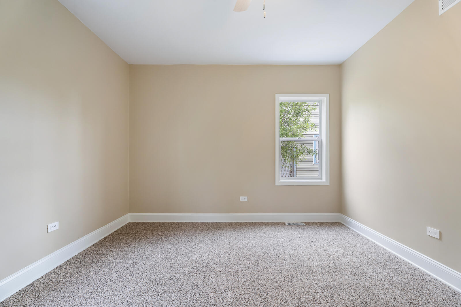 271 Lincoln Street, Gary, IN 46402; Image #22
