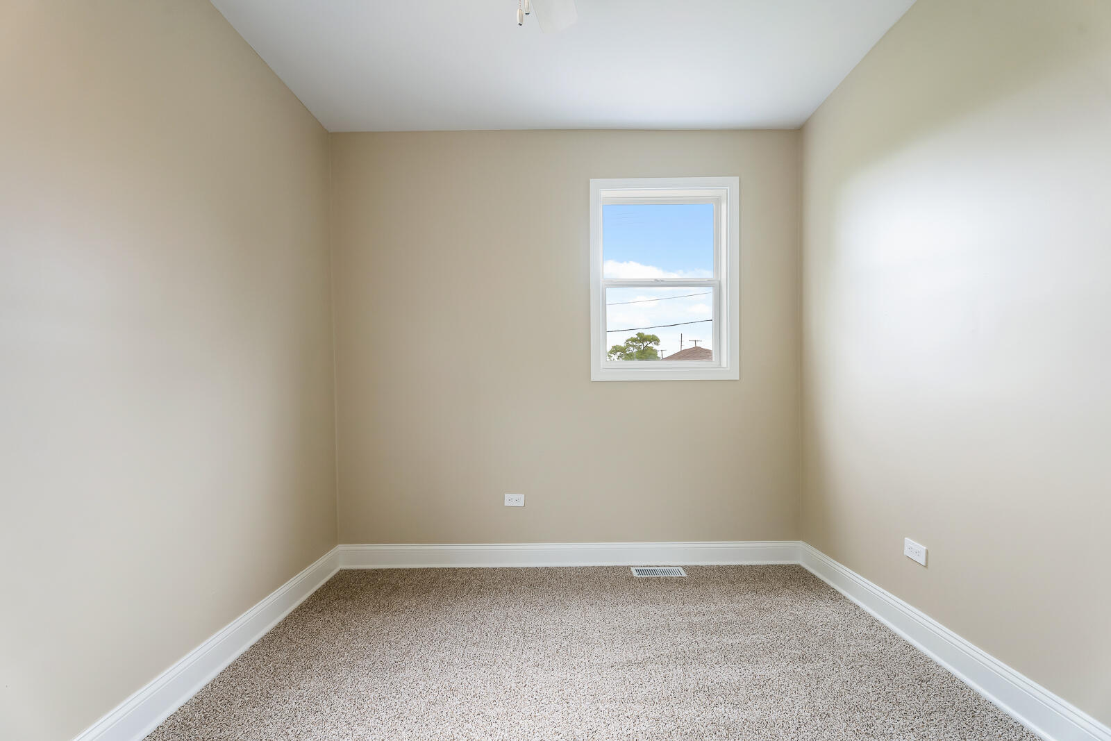 271 Lincoln Street, Gary, IN 46402; Image #25