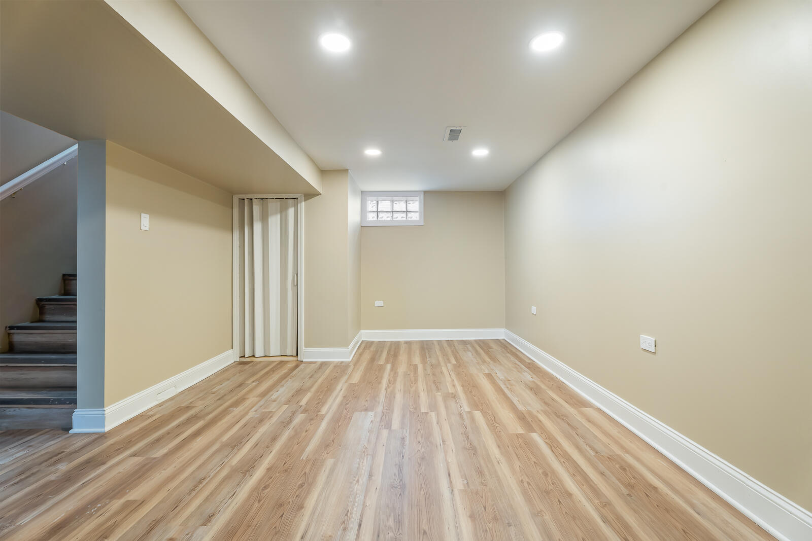 271 Lincoln Street, Gary, IN 46402; Image #32