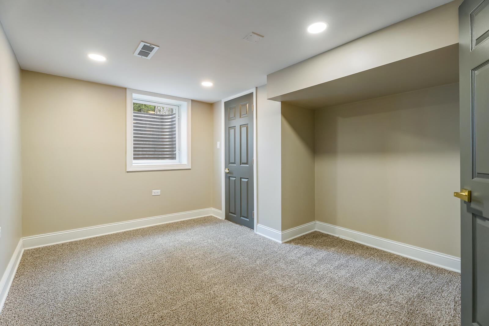 271 Lincoln Street, Gary, IN 46402; Image #35