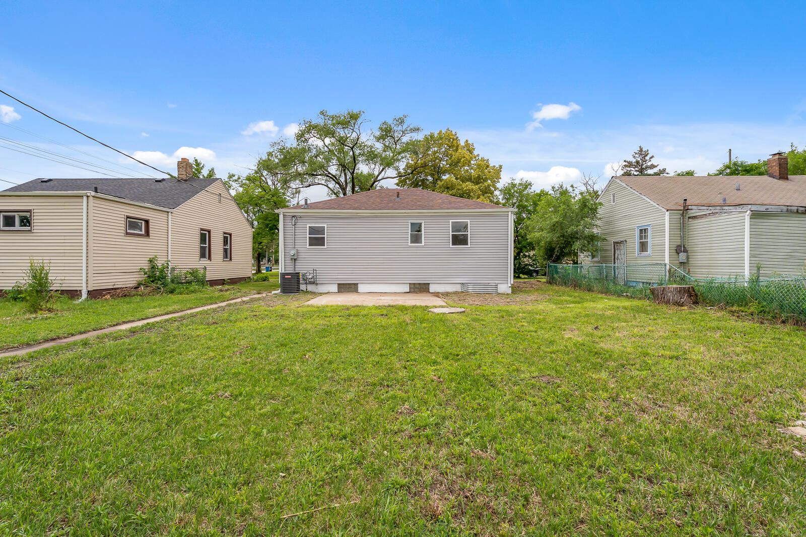 271 Lincoln Street, Gary, IN 46402; Image #50