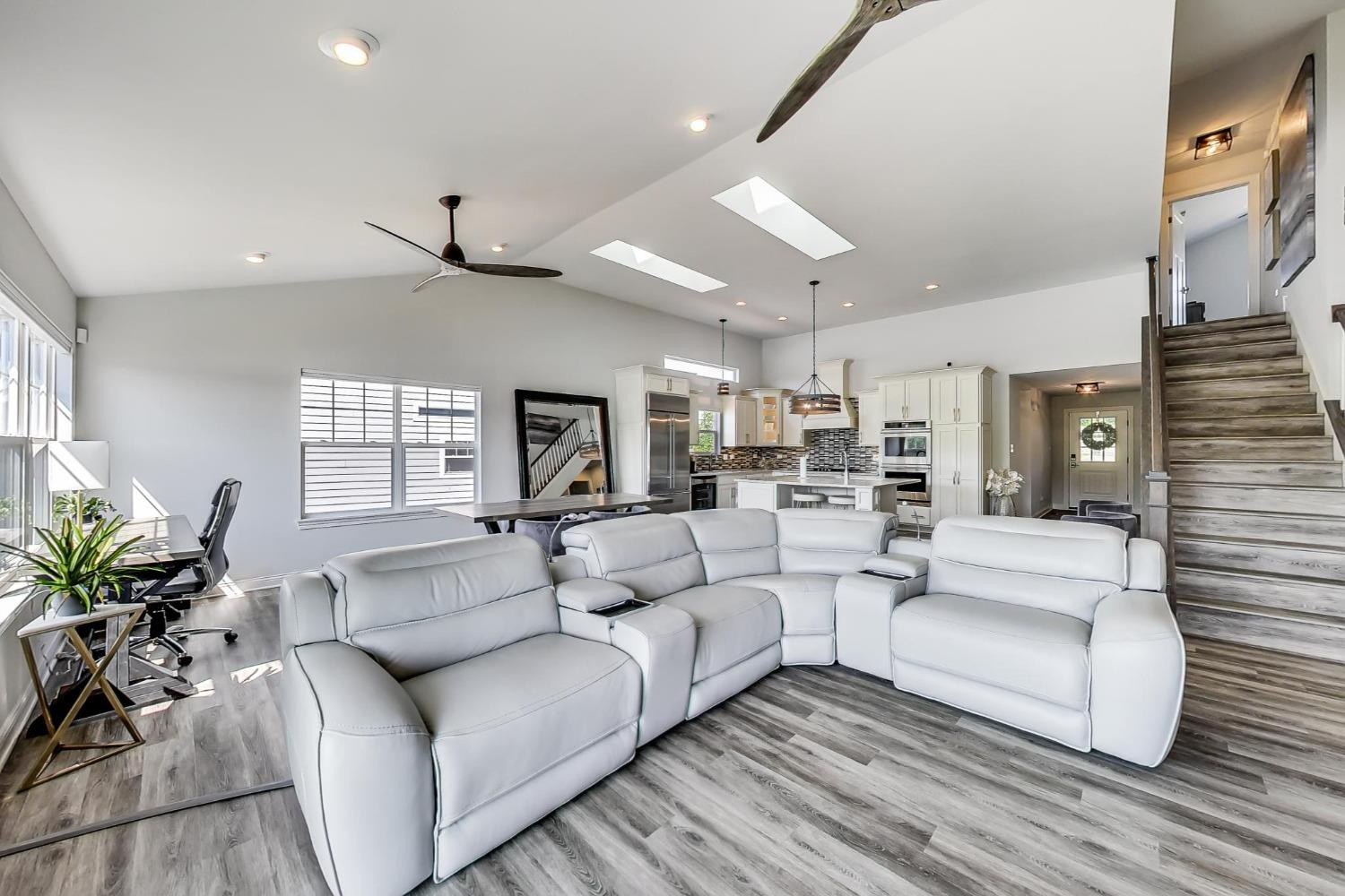 6143 S Dune Harbor Drive, Portage, IN 46368; Image #4