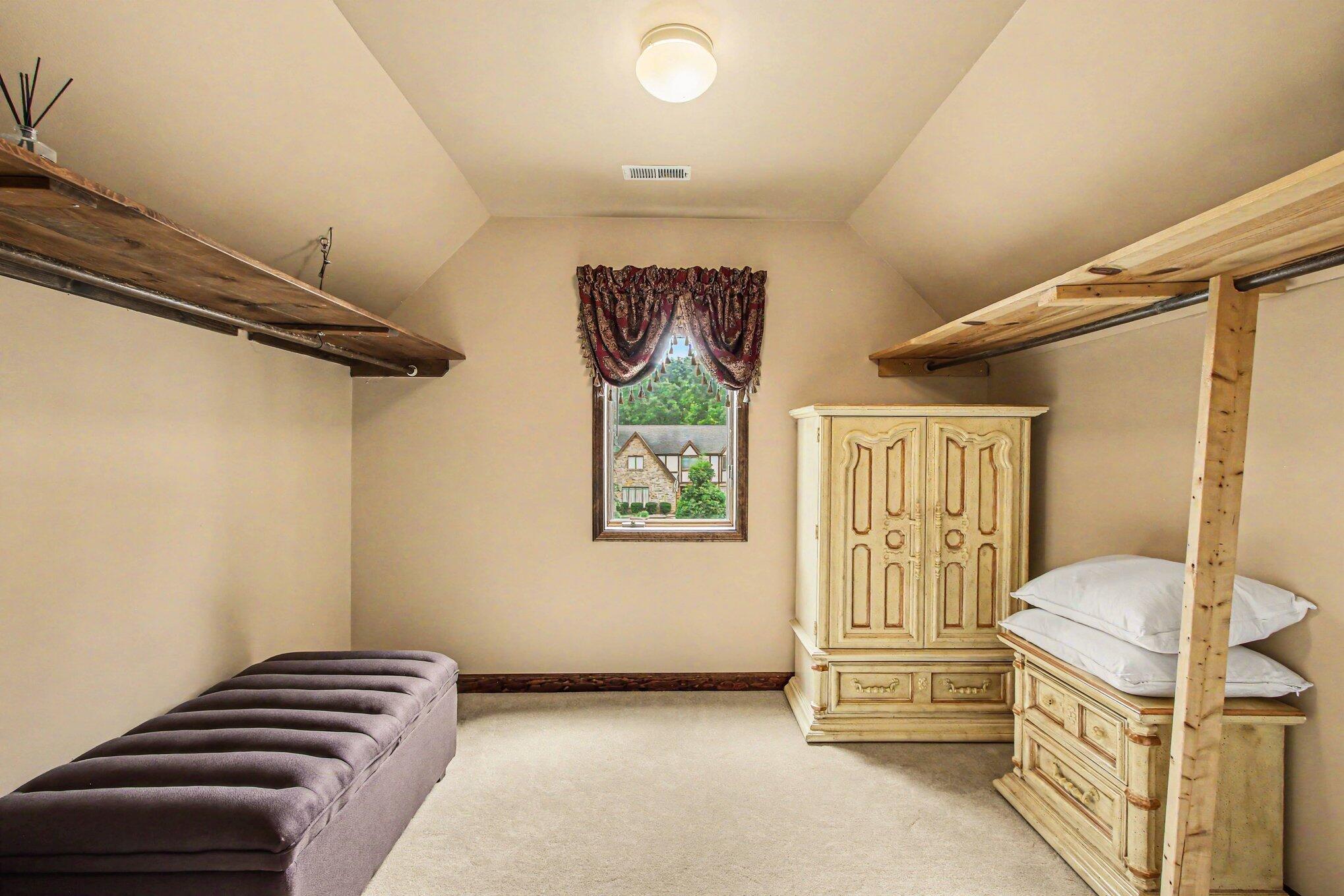 461 Amhurst Road, Valparaiso, IN 46385; Image #31