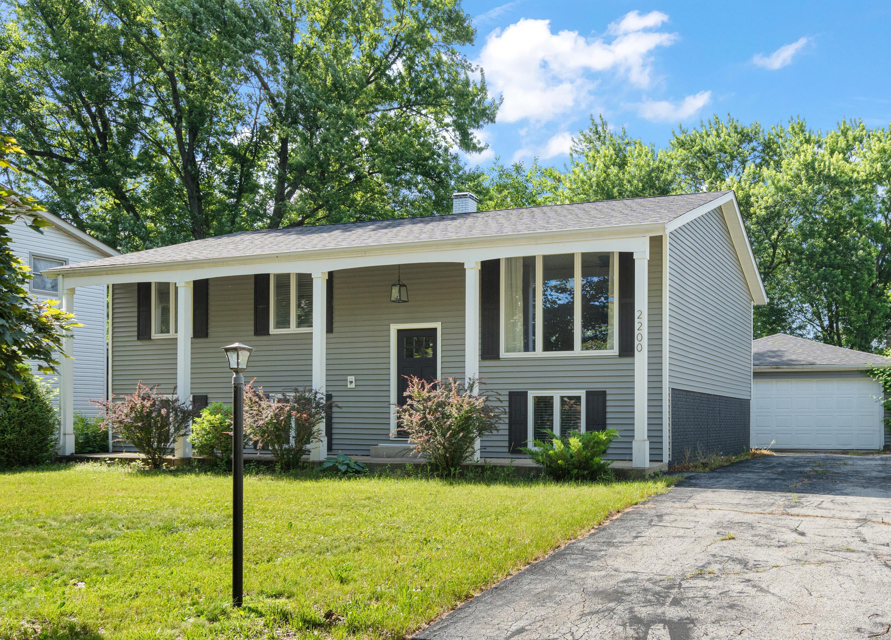 2200 Shallowford Drive, Valparaiso, IN 46383; Image #2