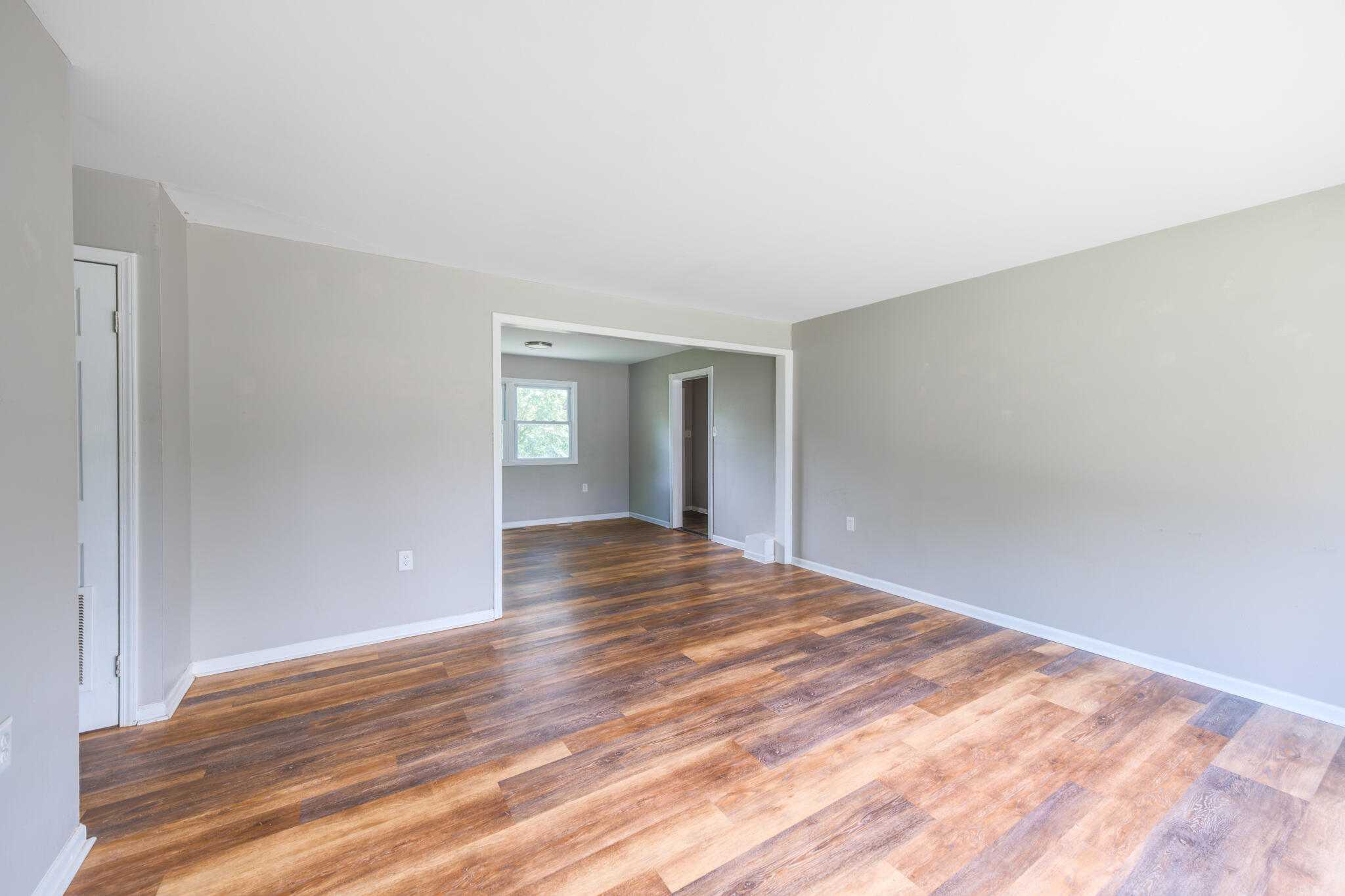 703 Dearborn Road, Valparaiso, IN 46385; Image #10