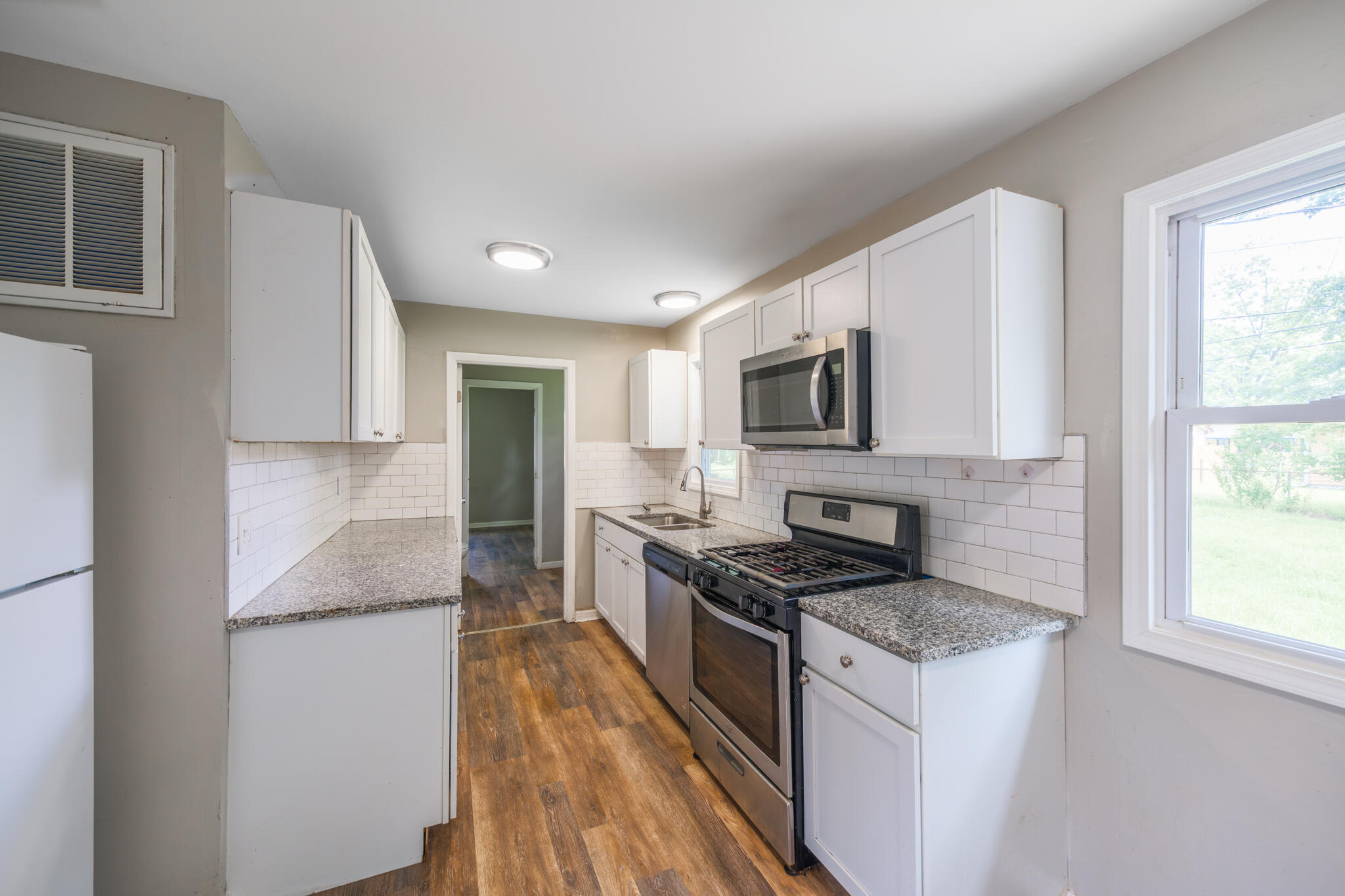 703 Dearborn Road, Valparaiso, IN 46385; Image #12