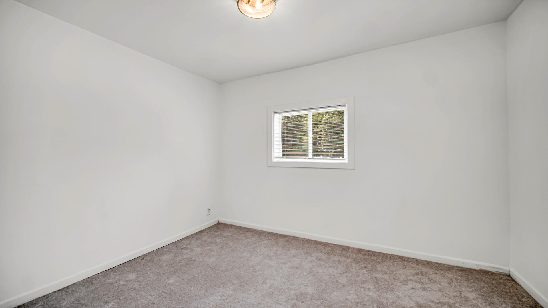 555 Locust Street, Valparaiso, IN #1, 46383; Image #9