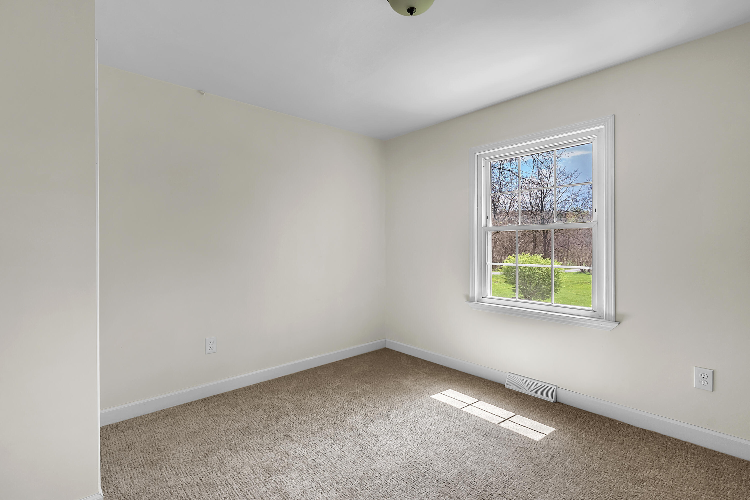 820 N 350 E, Valparaiso, IN 46383; Image #19