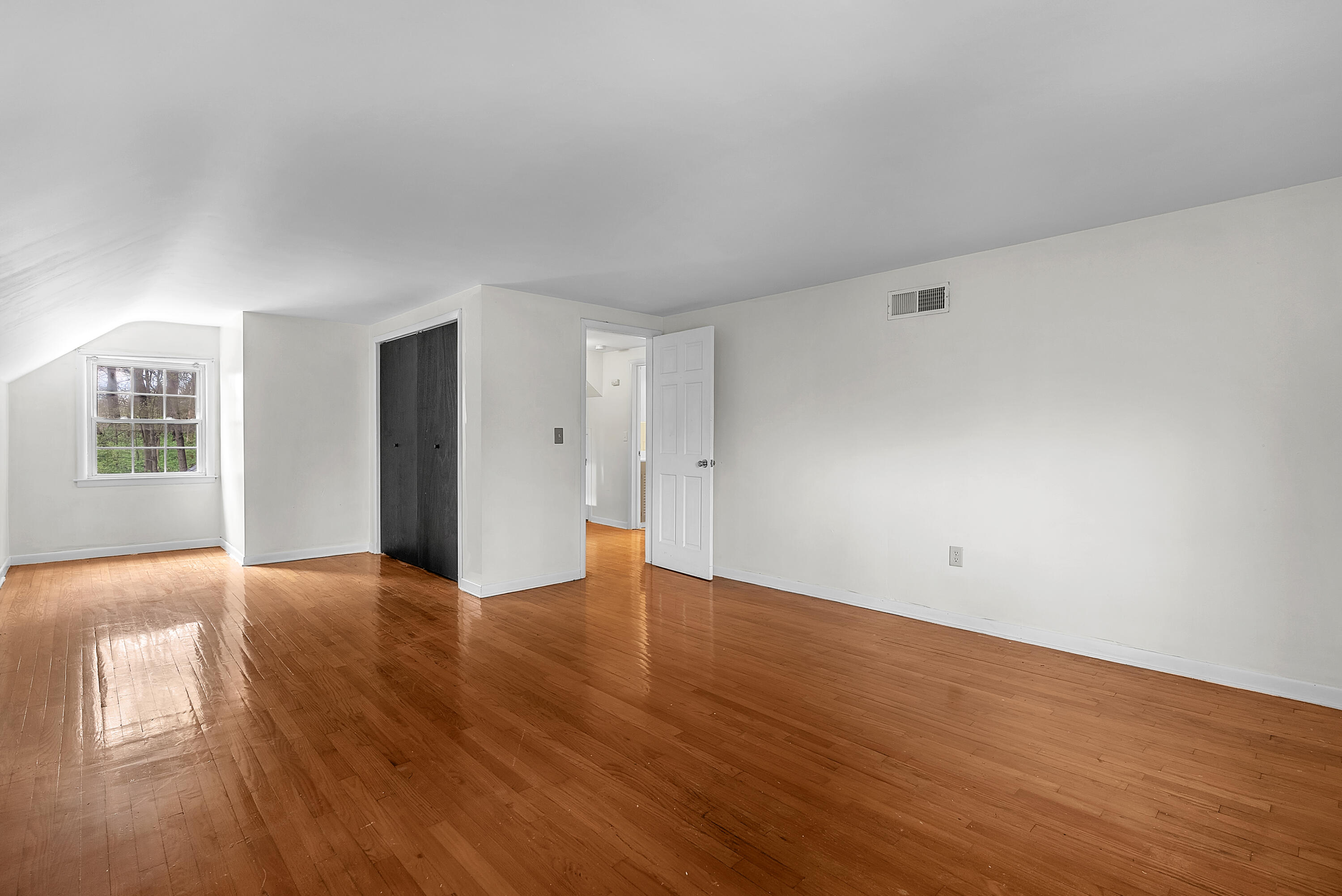 820 N 350 E, Valparaiso, IN 46383; Image #30