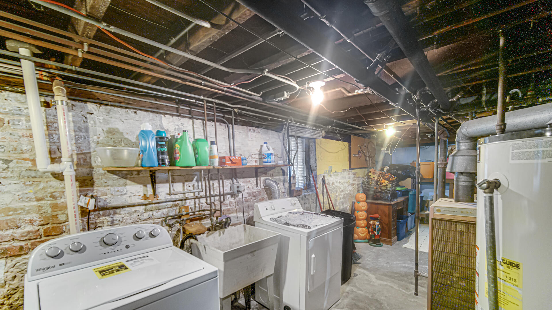 1421 Roberts Avenue, Whiting, IN 46394; Image #30