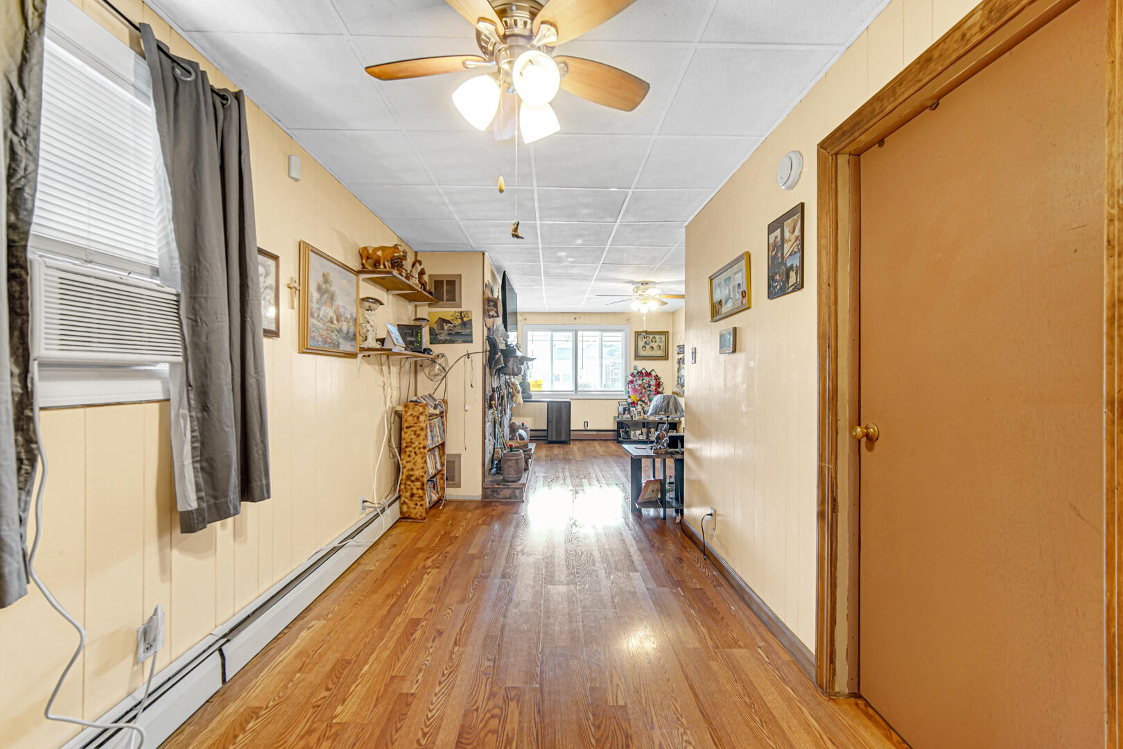 1421 Roberts Avenue, Whiting, IN 46394; Image #6