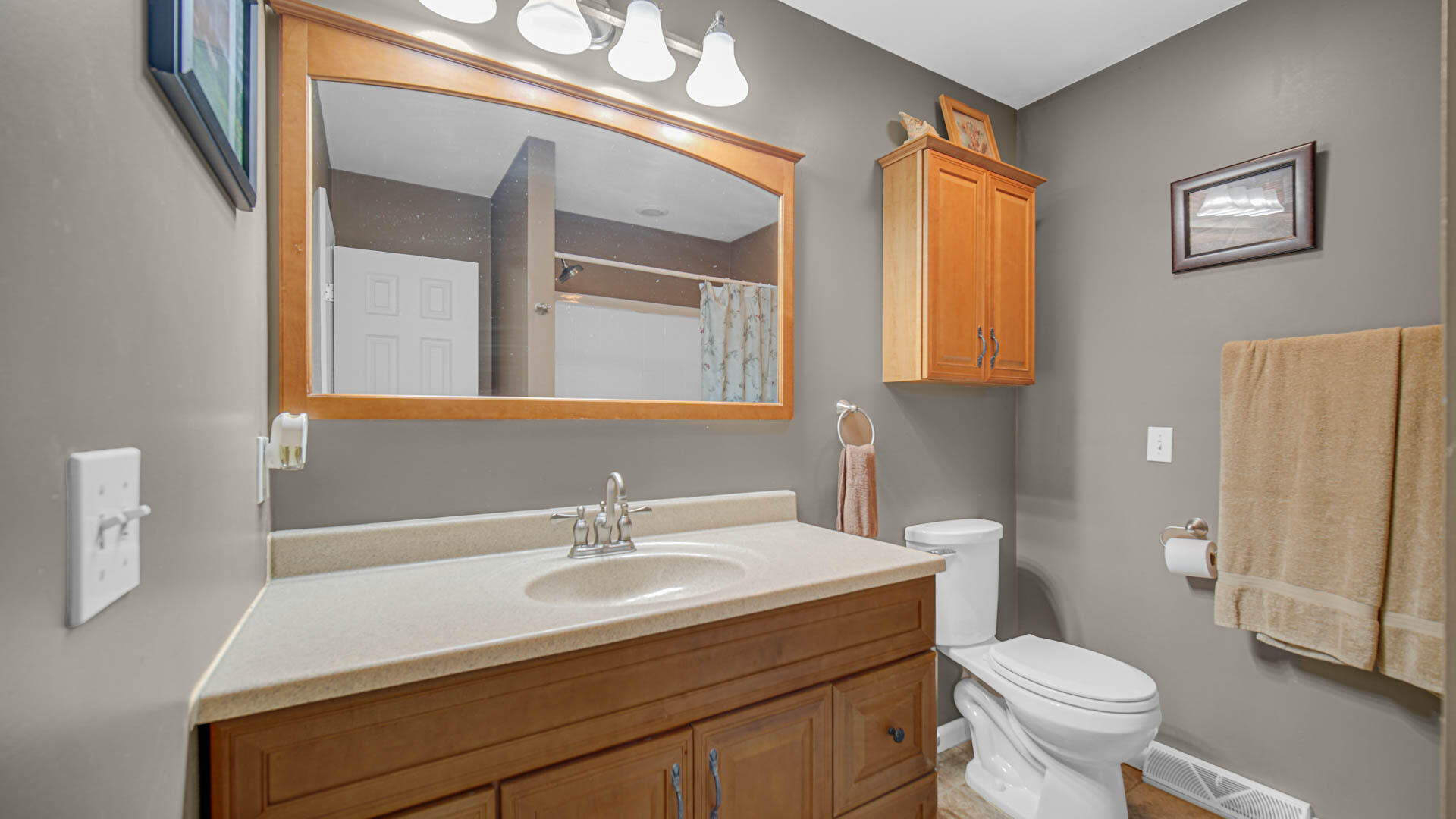 495 Meadowwood Drive, Valparaiso, IN 46385; Image #16