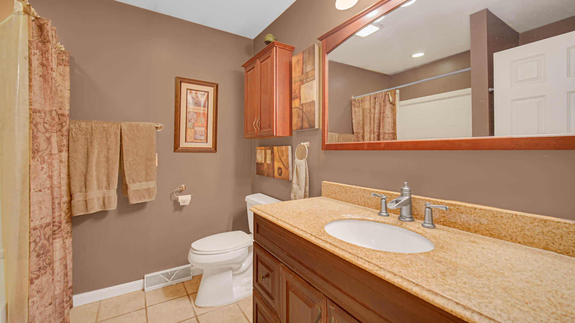 495 Meadowwood Drive, Valparaiso, IN 46385; Image #19