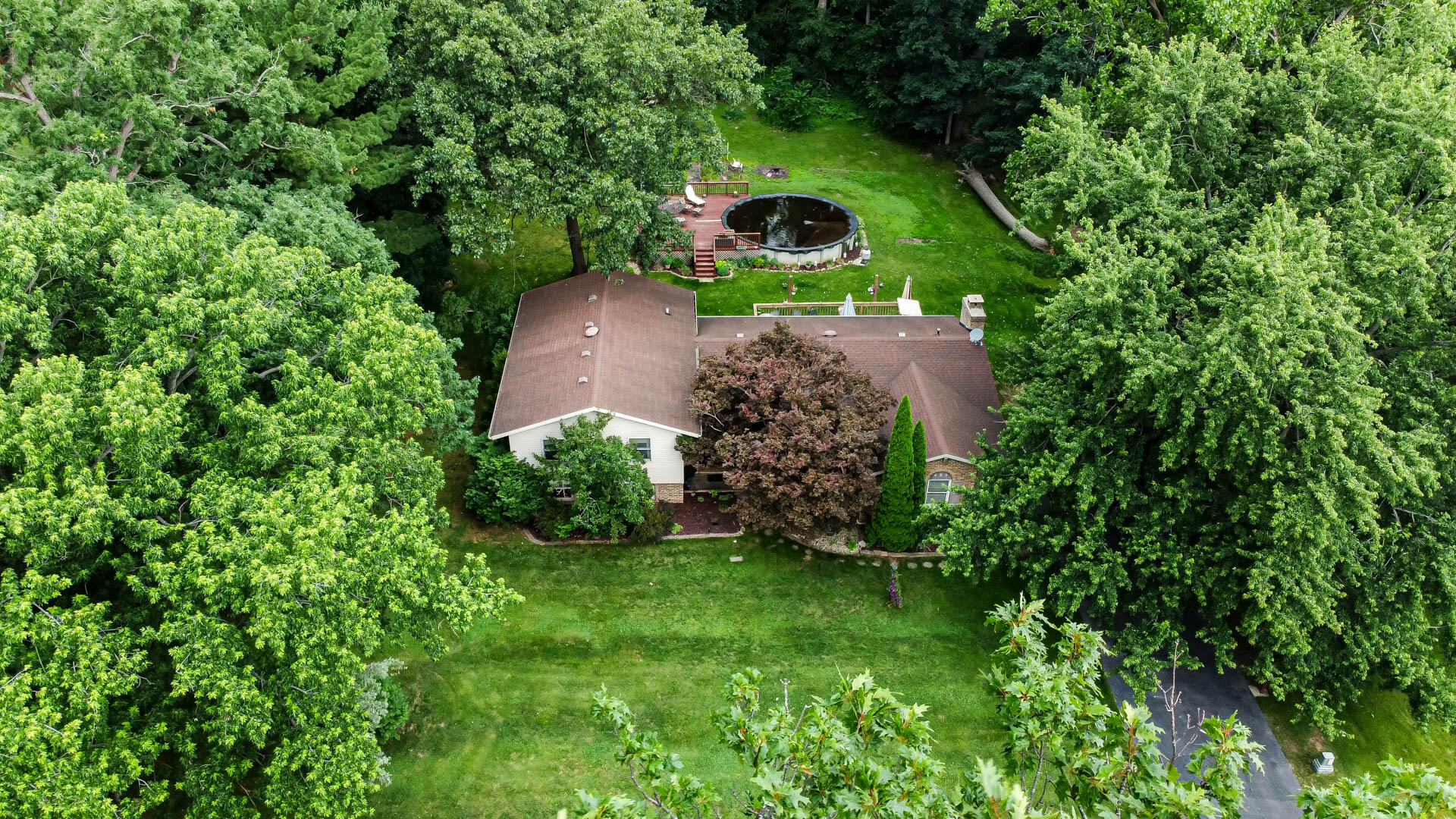 495 Meadowwood Drive, Valparaiso, IN 46385; Image #30
