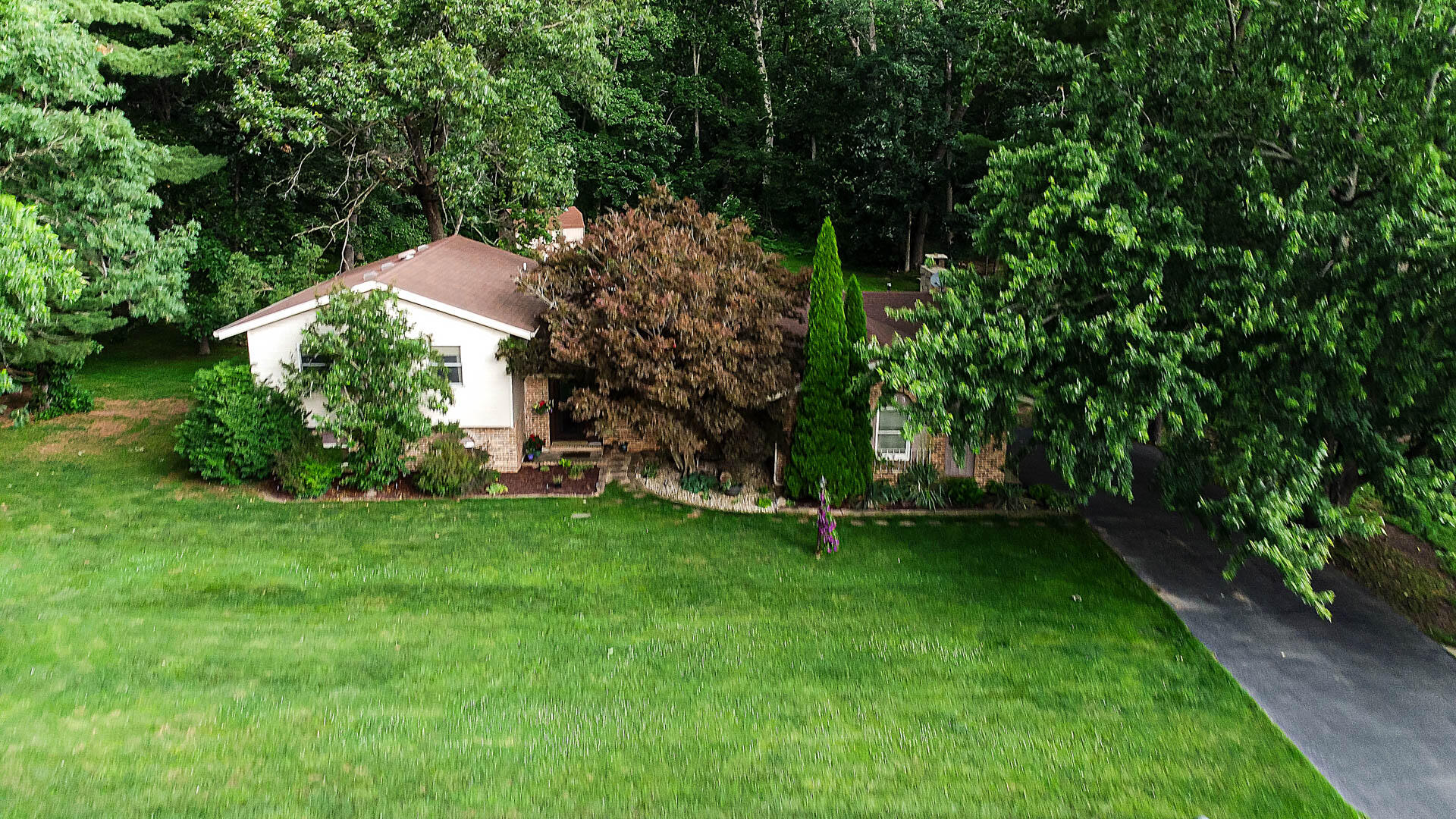 495 Meadowwood Drive, Valparaiso, IN 46385; Image #32