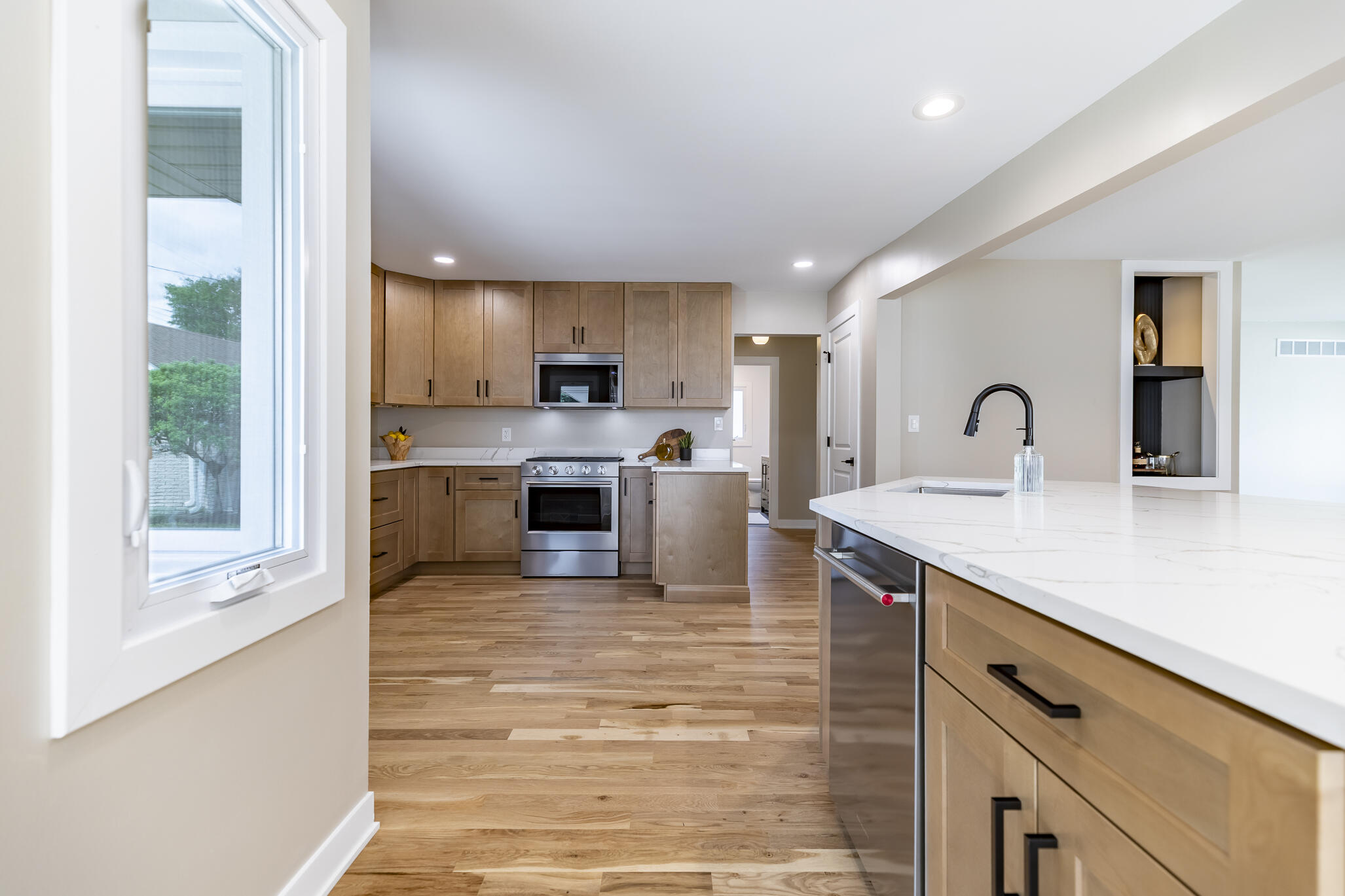 8837 Parkway Drive, Highland, IN 46322; Image #11