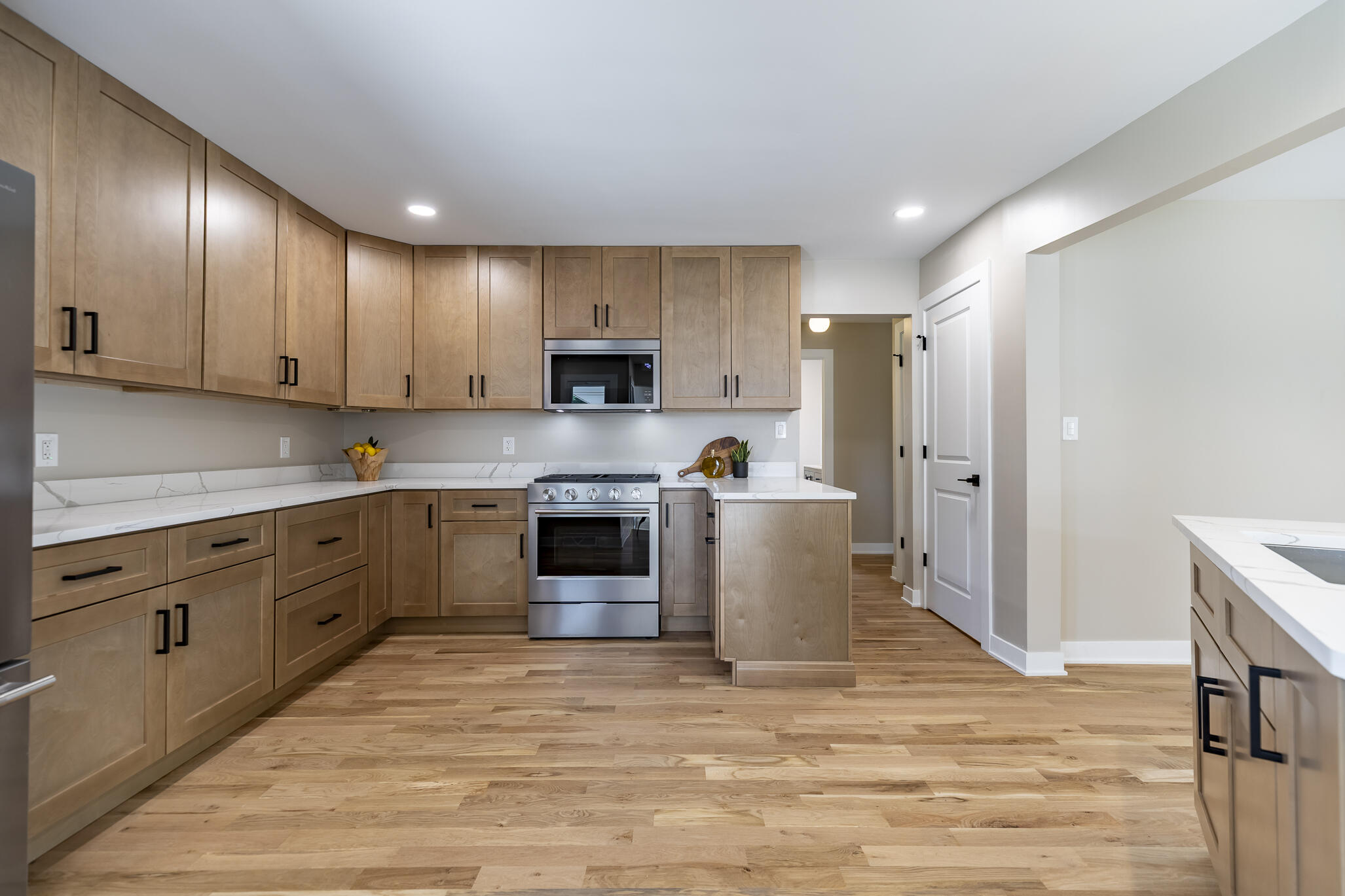 8837 Parkway Drive, Highland, IN 46322; Image #12