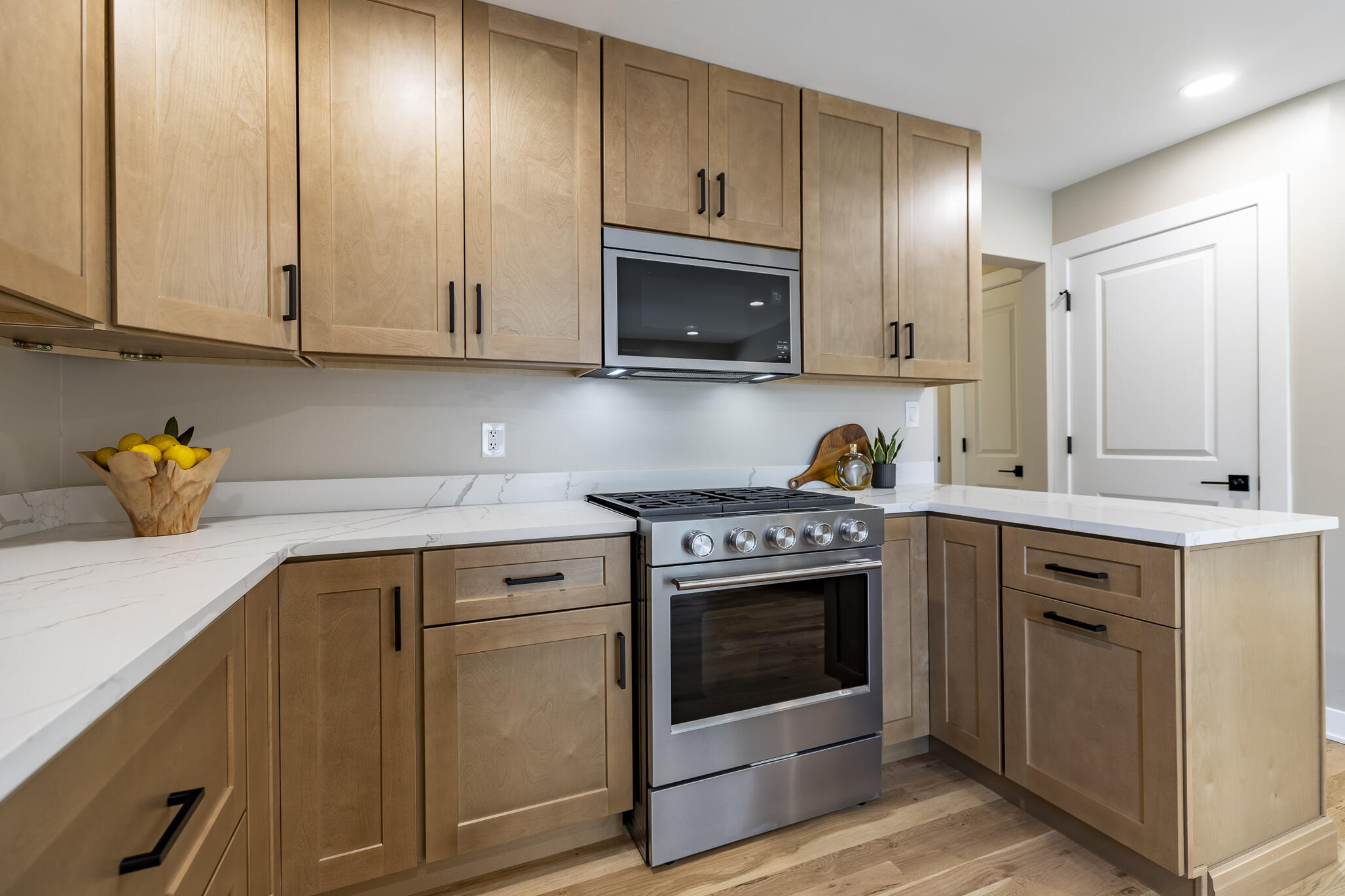8837 Parkway Drive, Highland, IN 46322; Image #13