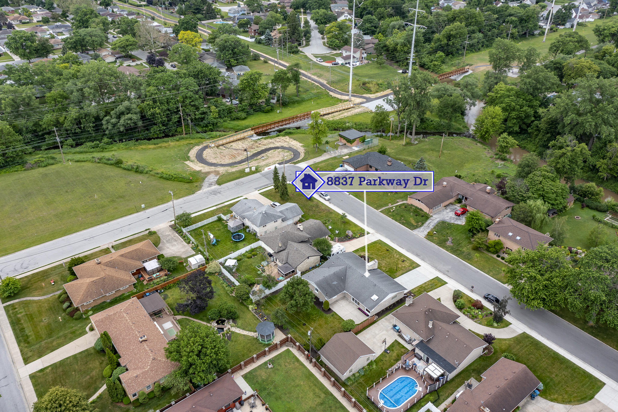 8837 Parkway Drive, Highland, IN 46322; Image #34