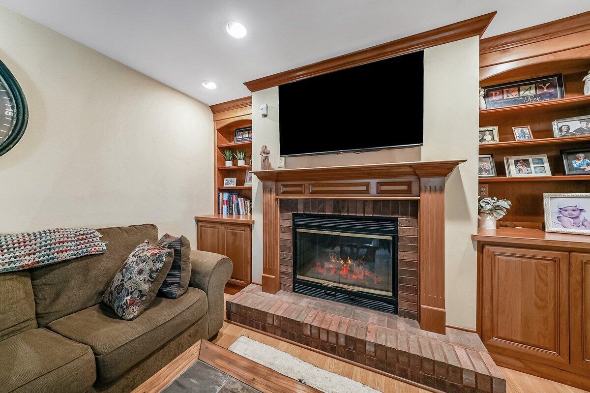 1200 Seminole Drive, Crown Point, IN 46307; Image #13