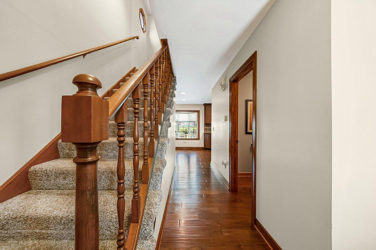 1200 Seminole Drive, Crown Point, IN 46307; Image #15