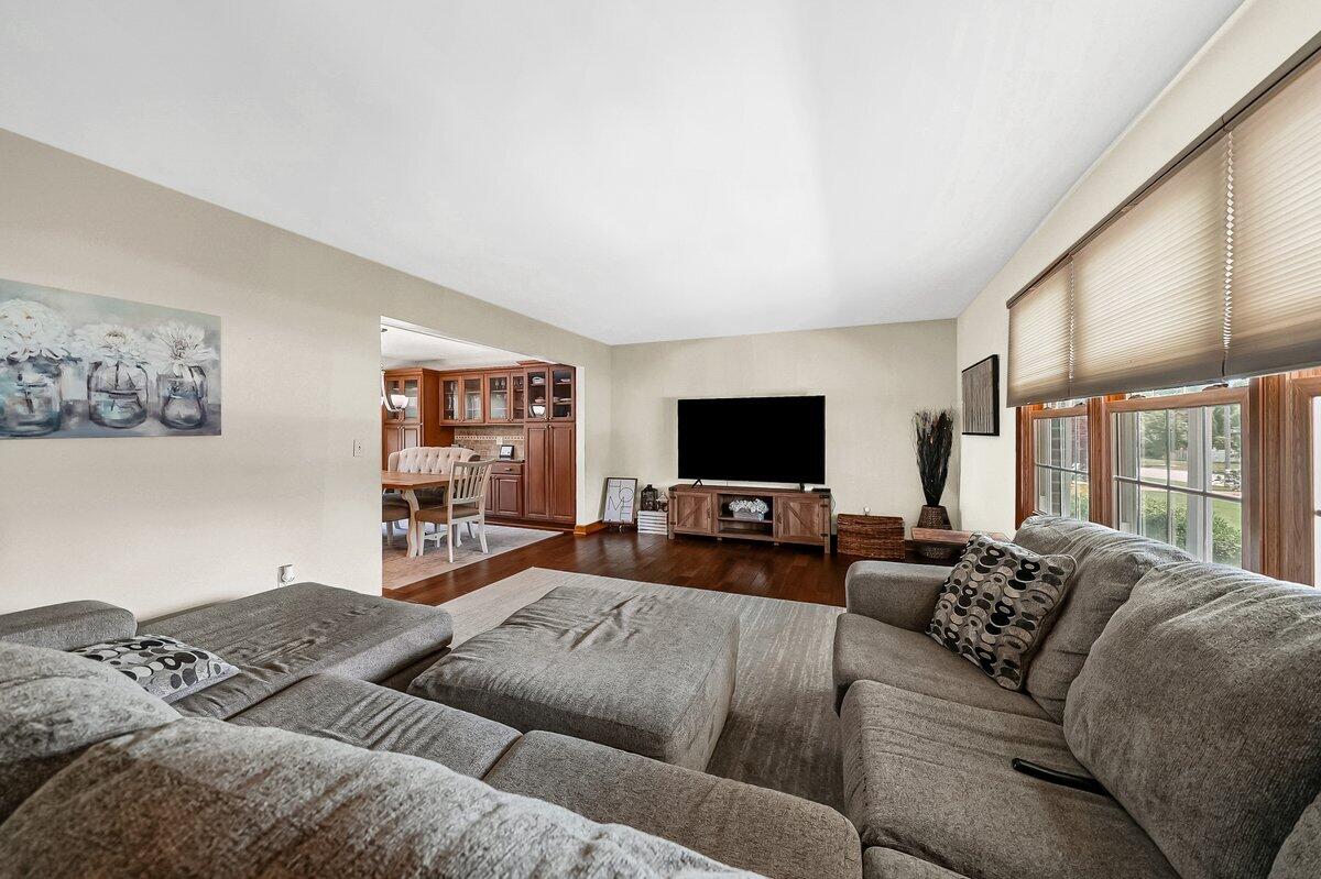 1200 Seminole Drive, Crown Point, IN 46307; Image #16