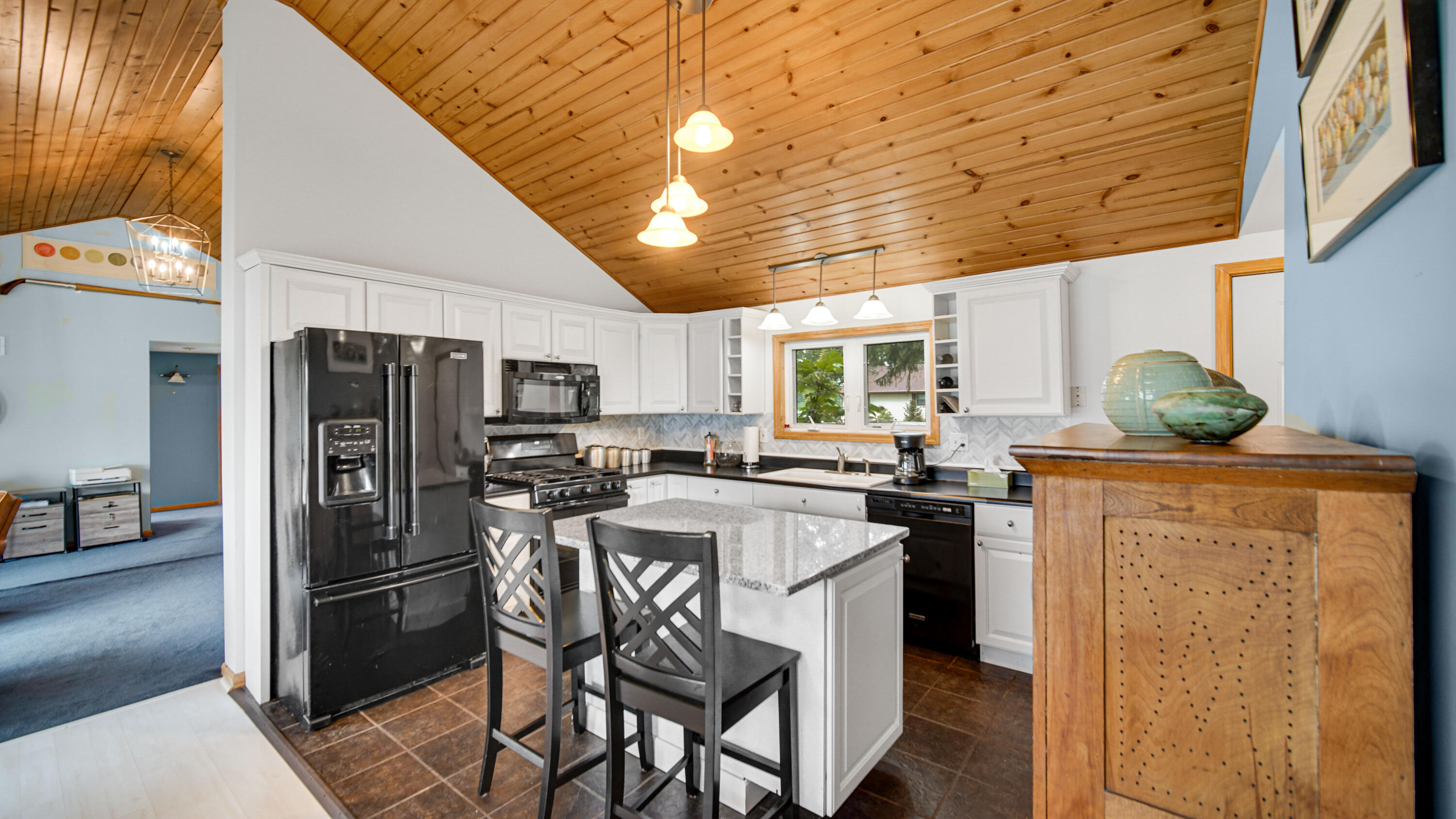 1556 W Severs Road, La Porte, IN 46350; Image #15
