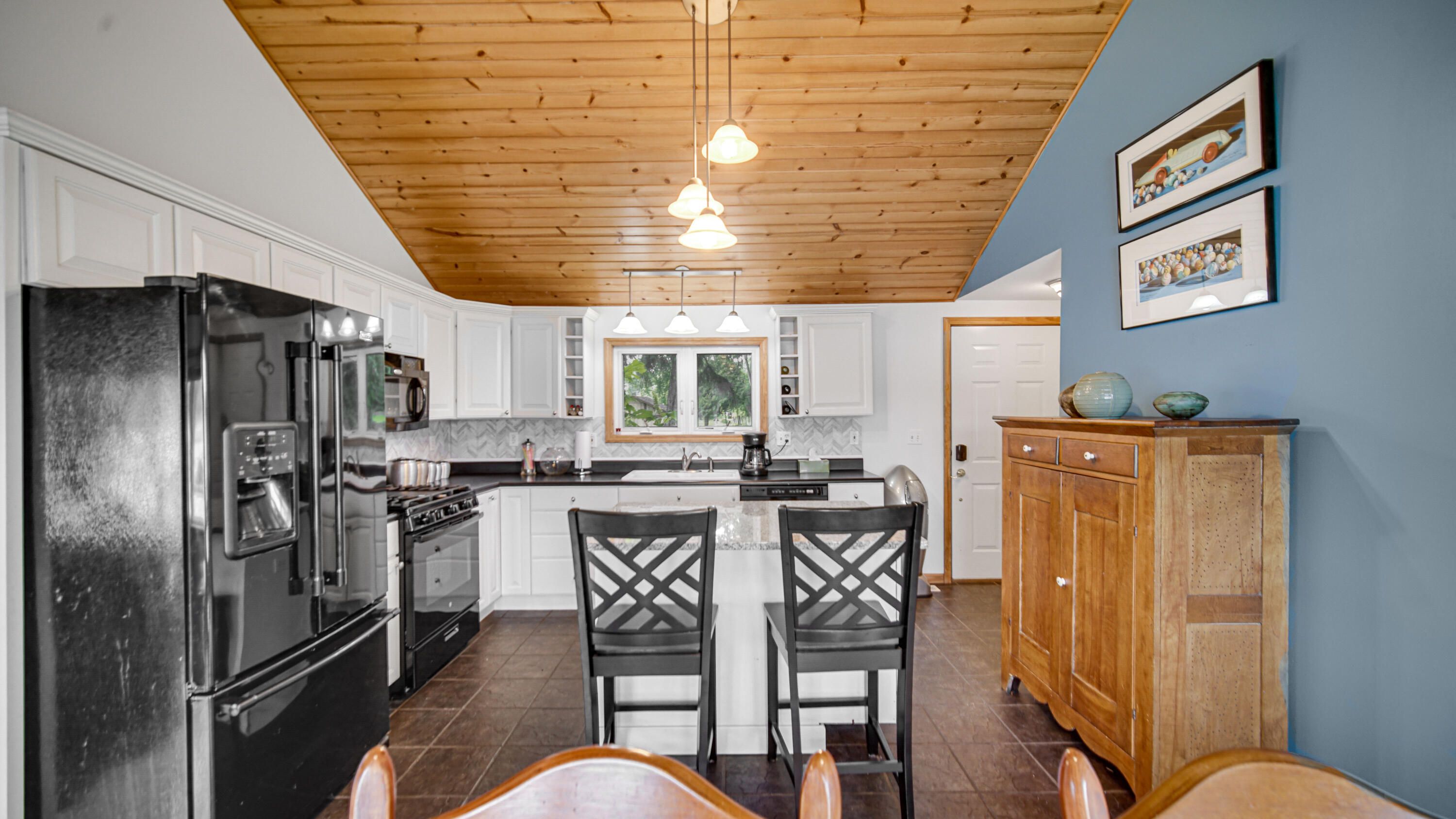 1556 W Severs Road, La Porte, IN 46350; Image #17