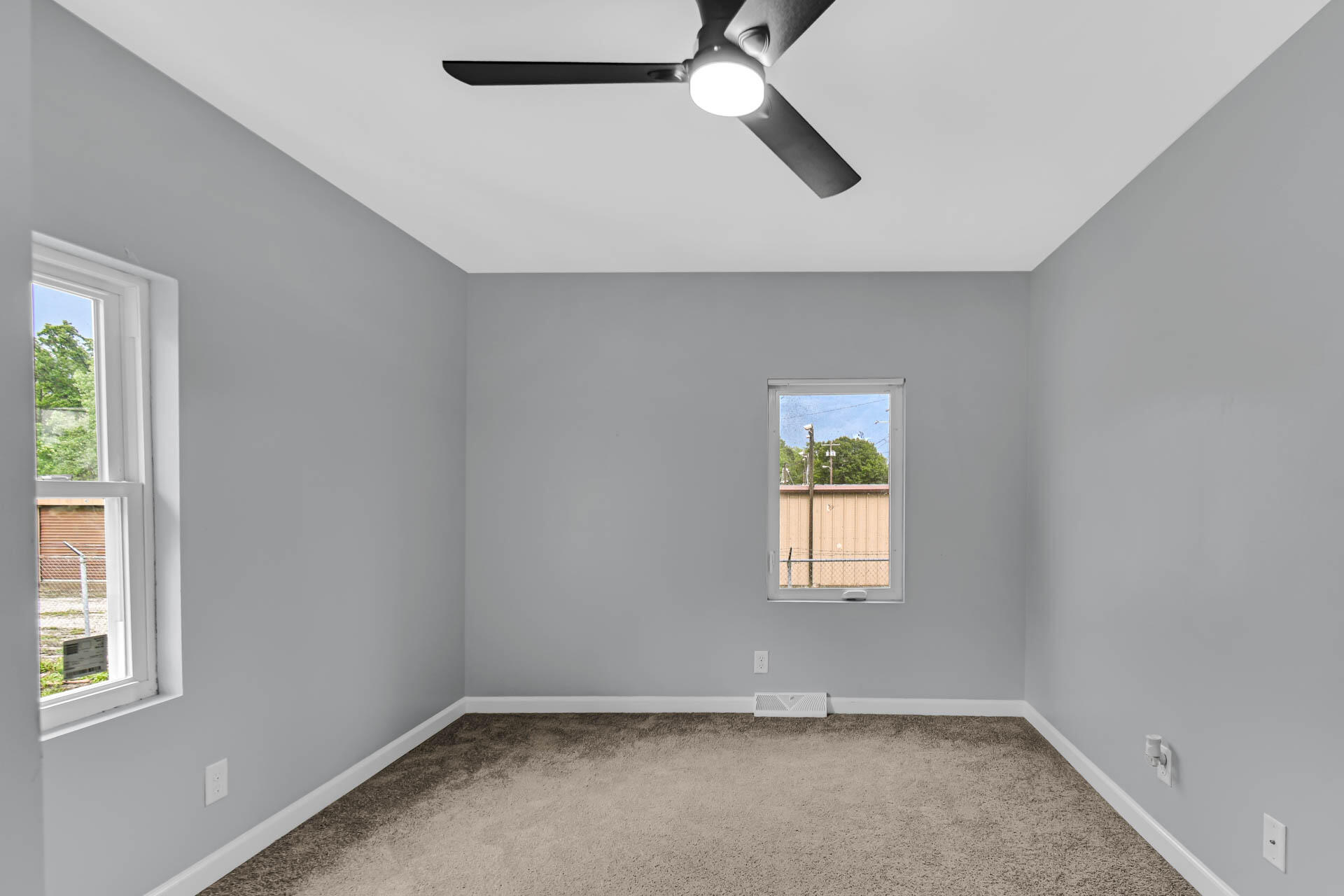1011 Marquette Road, Lake Station, IN 46405; Image #11