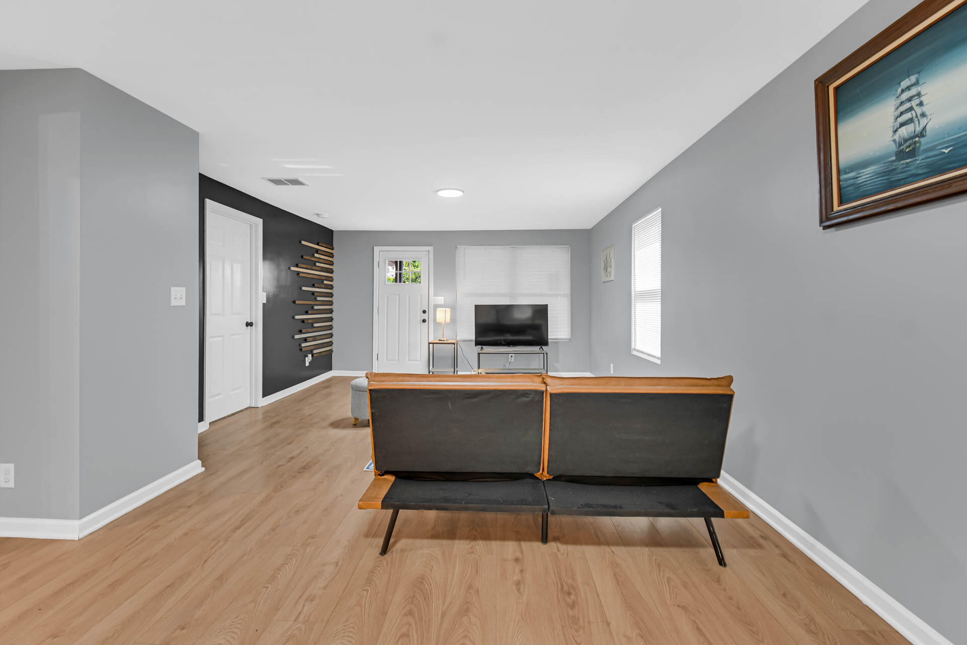 1011 Marquette Road, Lake Station, IN 46405; Image #5