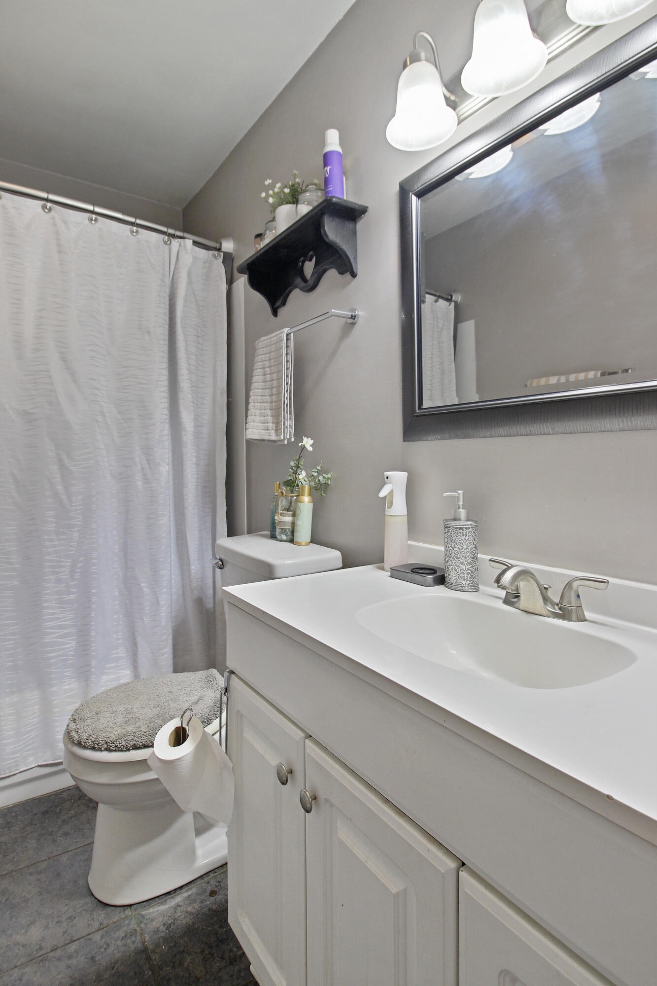 7714 Wallace Street, Merrillville, IN 46410; Image #14