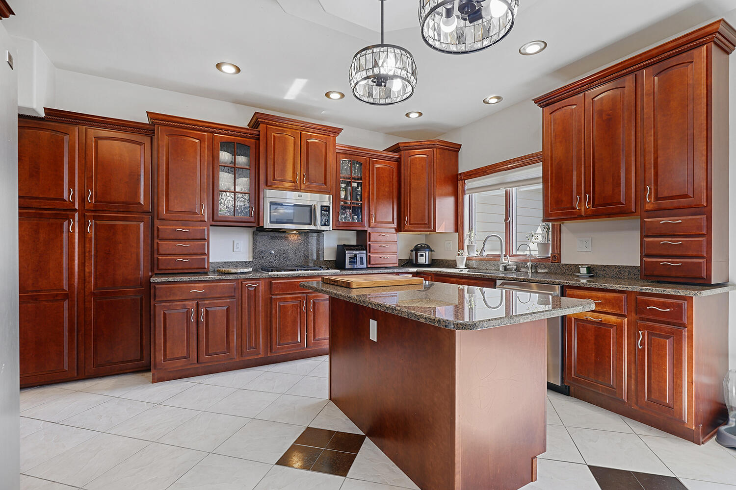 13643 Grant Street, Crown Point, IN 46307; Image #4