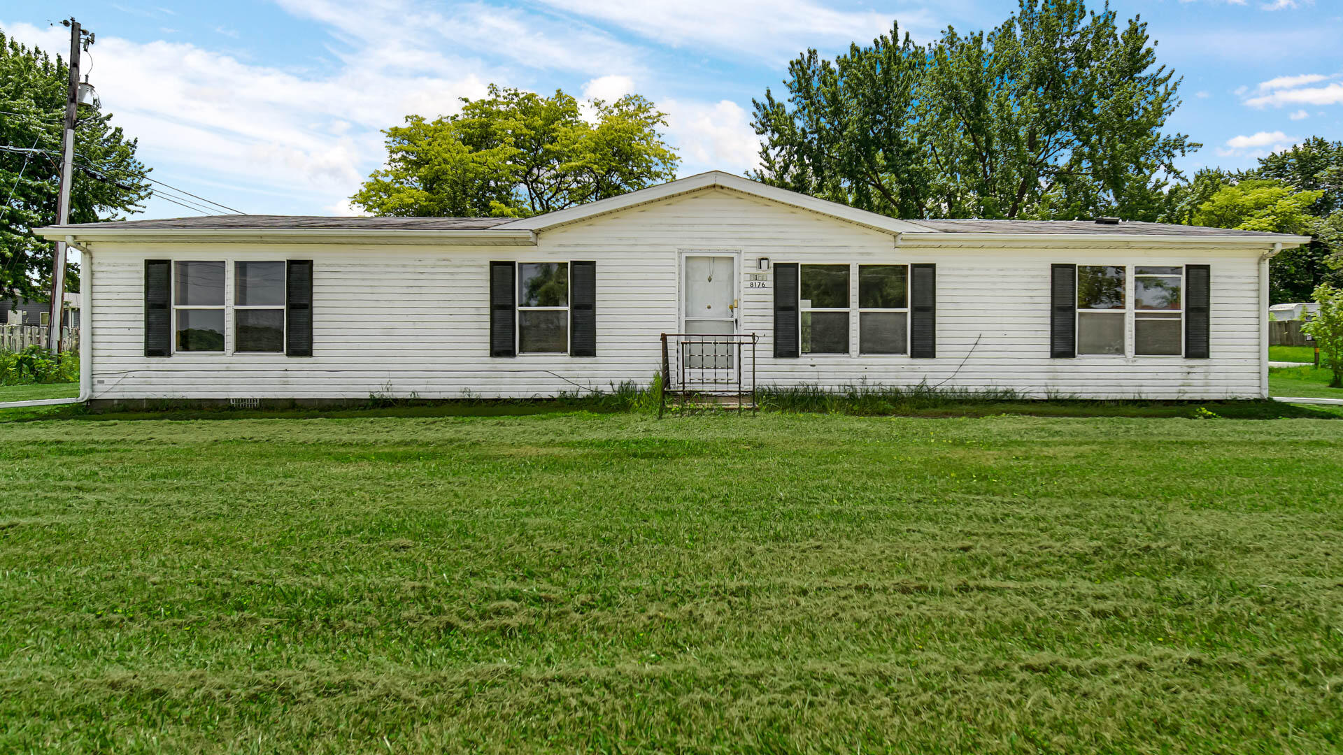 8176 W Pahs Road, Michigan City, IN 46360; Image #2