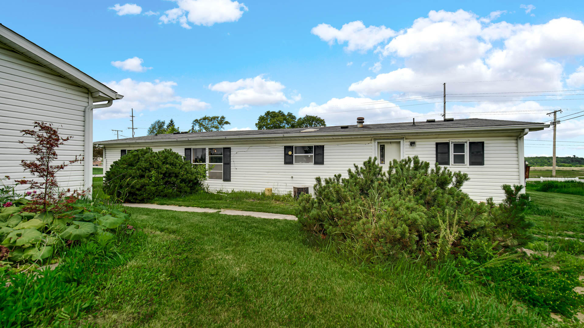 8176 W Pahs Road, Michigan City, IN 46360; Image #4