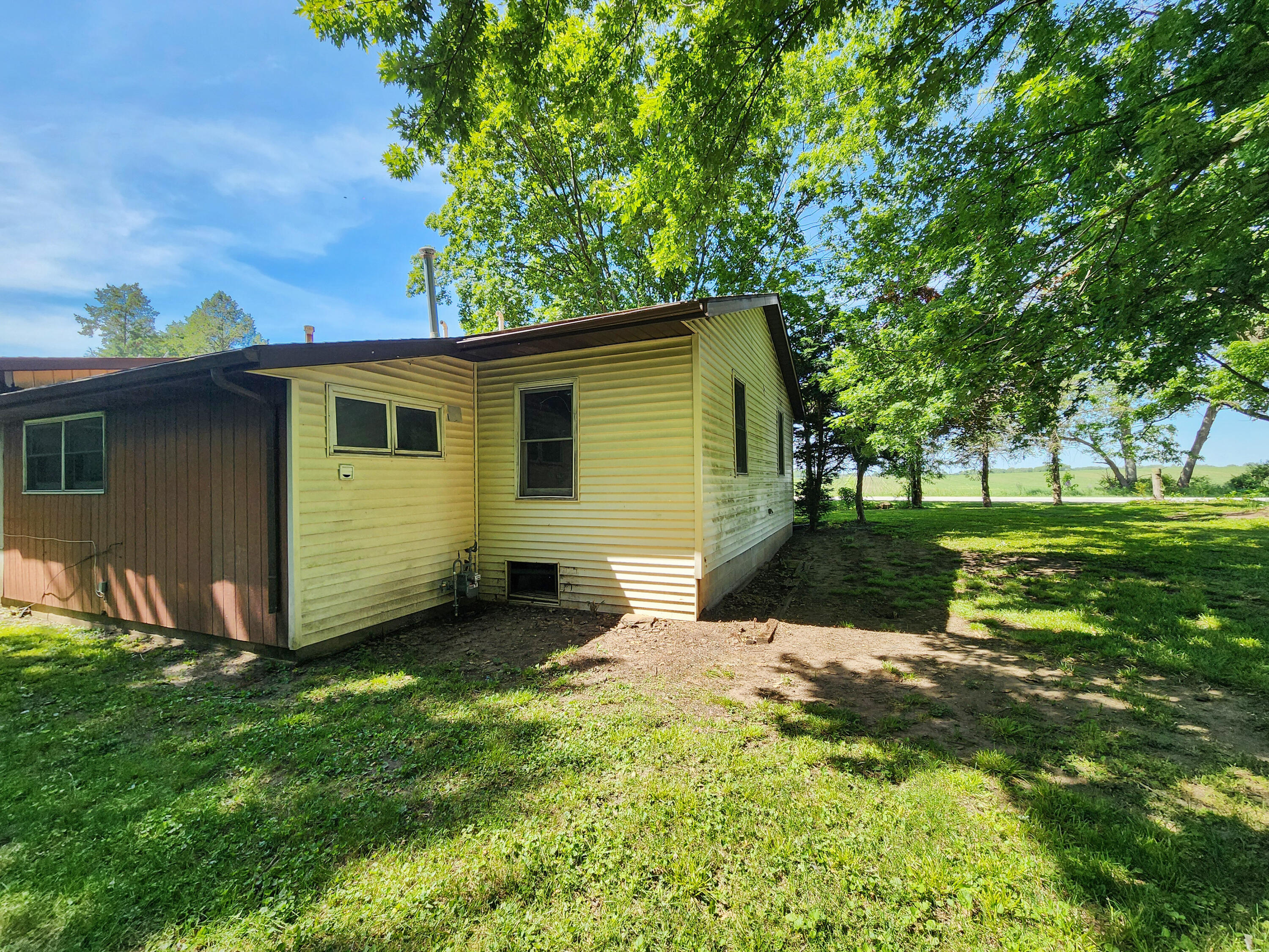 3882 E 200 S, La Porte, IN 46350; Image #14