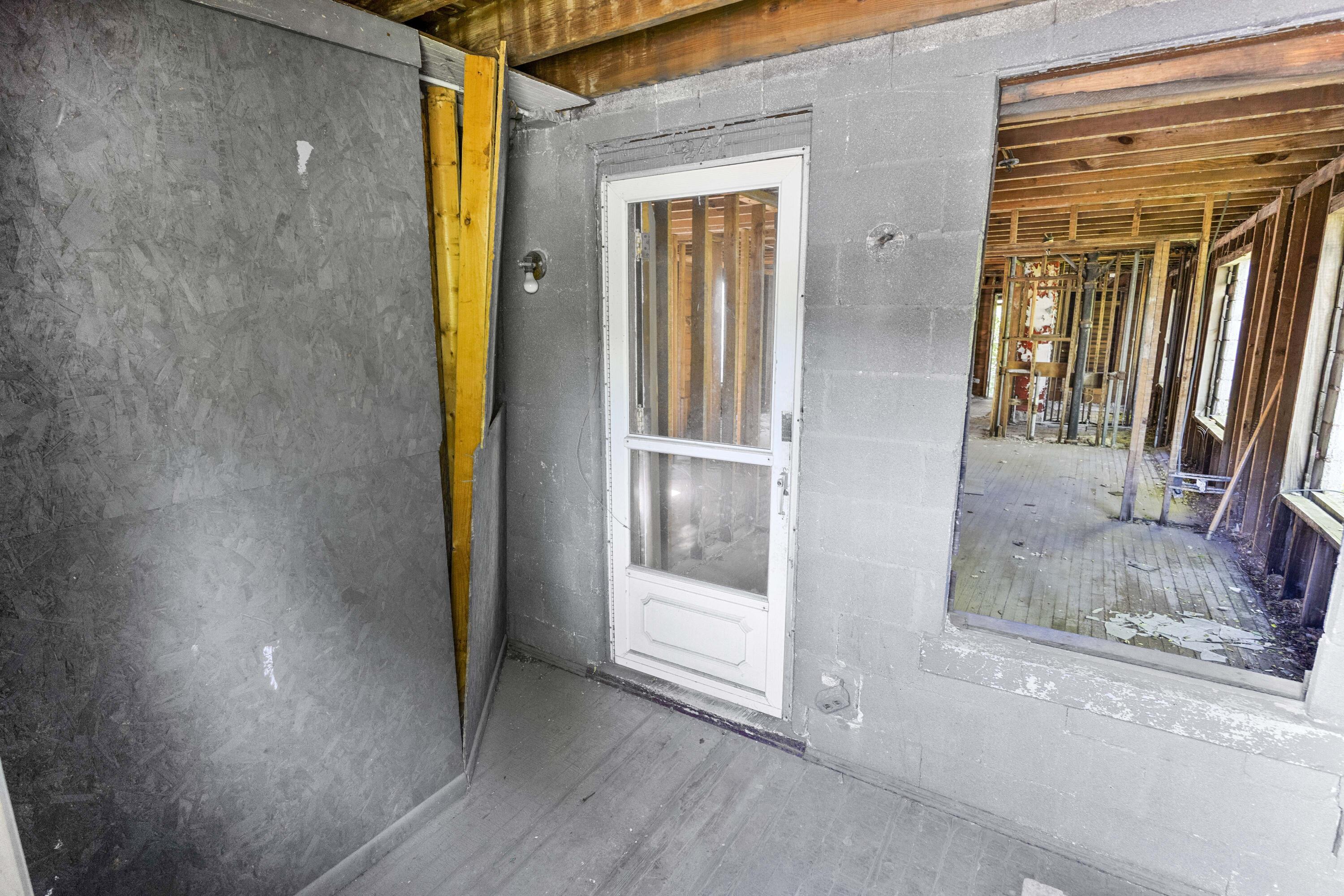 1241 W 17th Avenue, Gary, IN 46407; Image #10