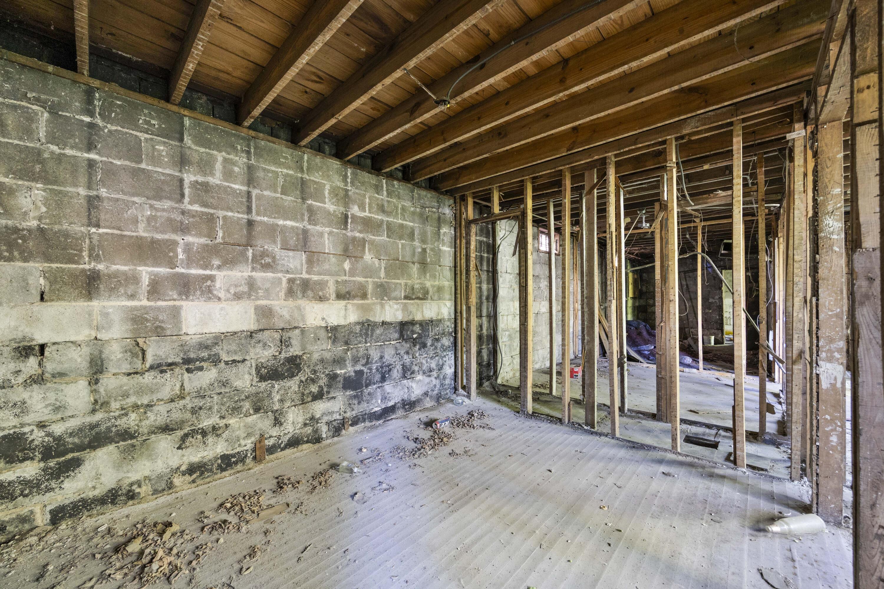 1241 W 17th Avenue, Gary, IN 46407; Image #14