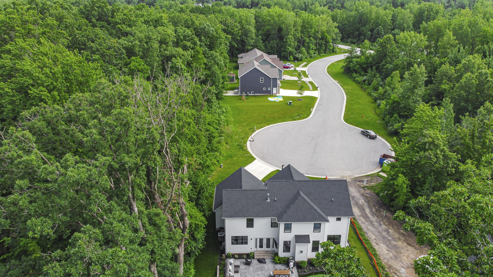18 Blue Grass Way, Chesterton, IN 46304; Image #29