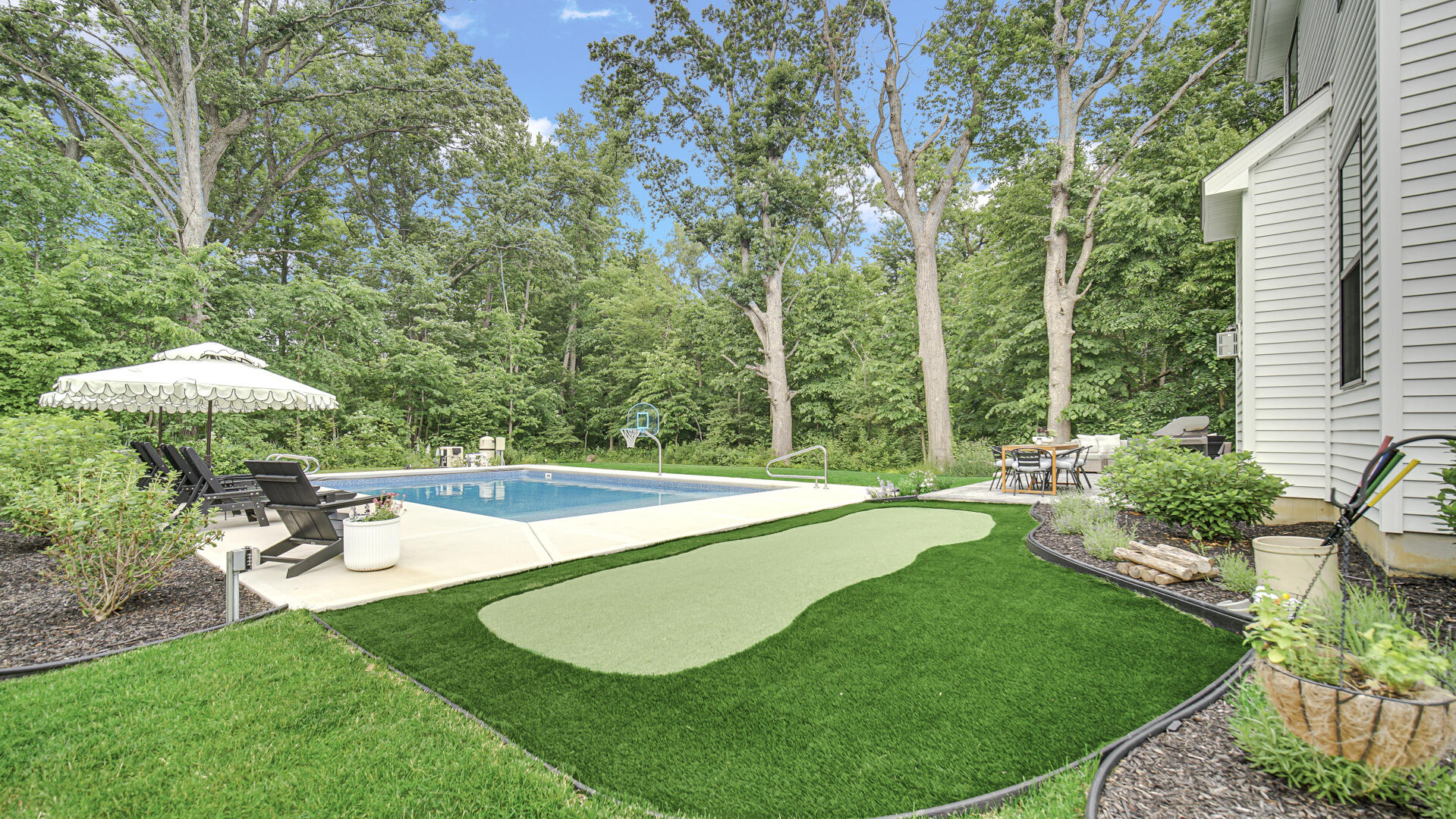 18 Blue Grass Way, Chesterton, IN 46304; Image #32
