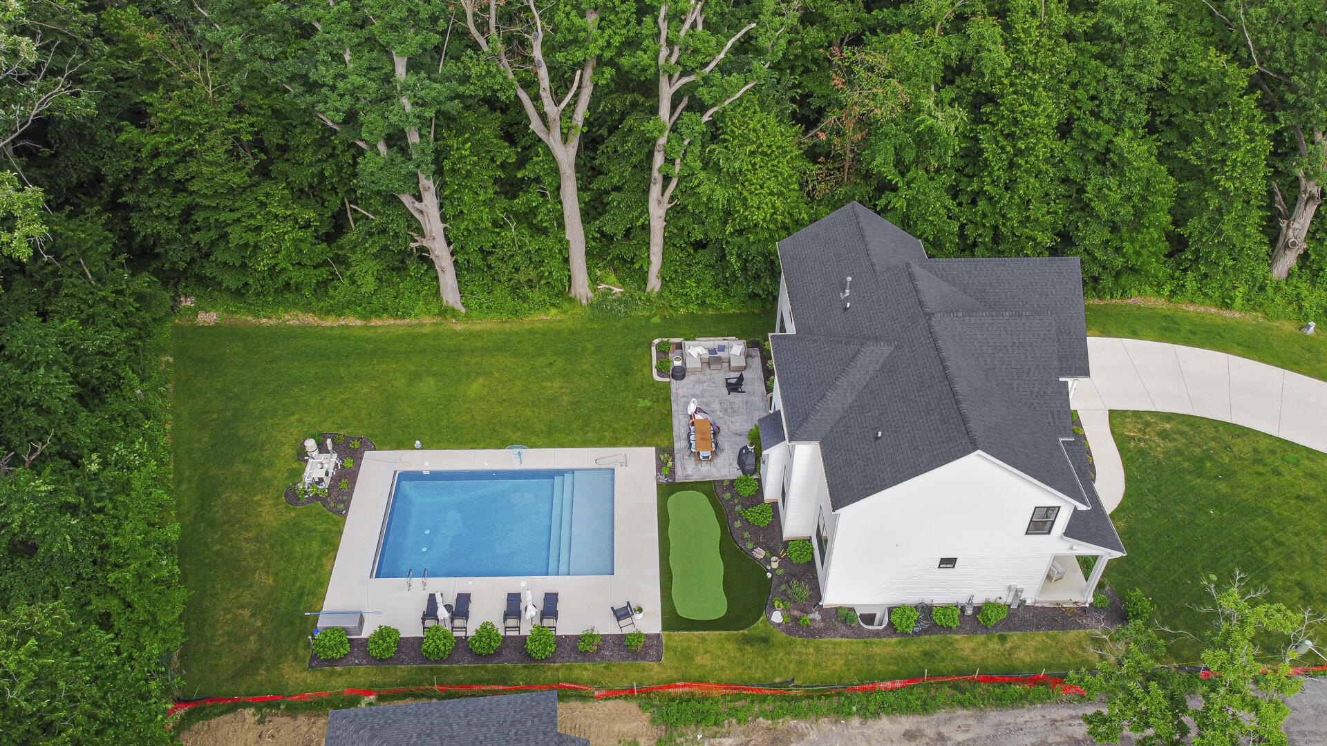 18 Blue Grass Way, Chesterton, IN 46304; Image #35