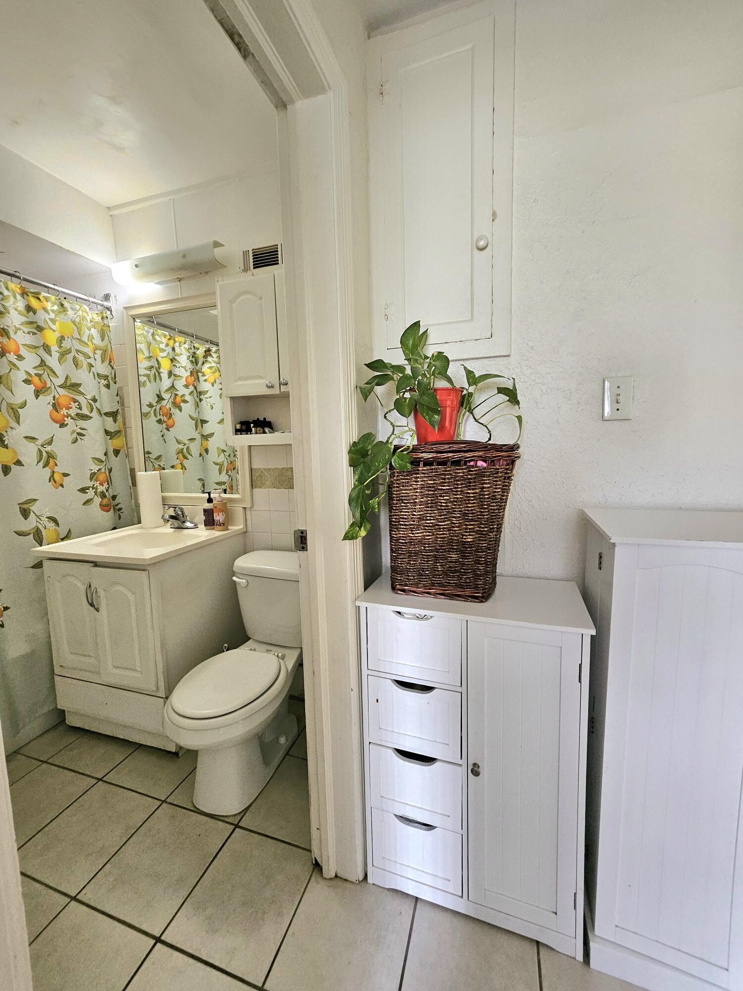 7608 Manor Avenue, Munster, IN 46321; Image #7