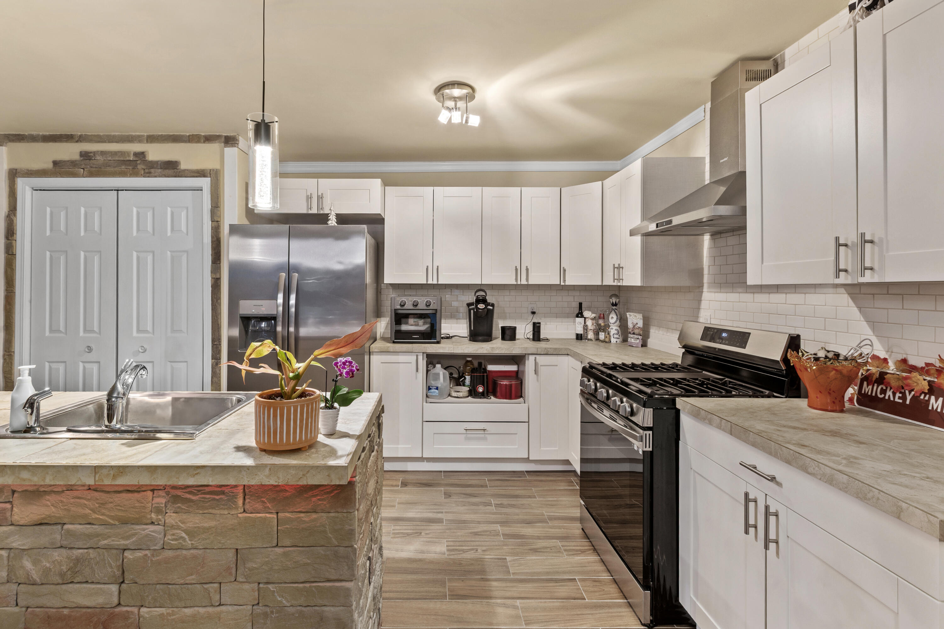 426 S Liberty Street, Hobart, IN 46342; Image #12